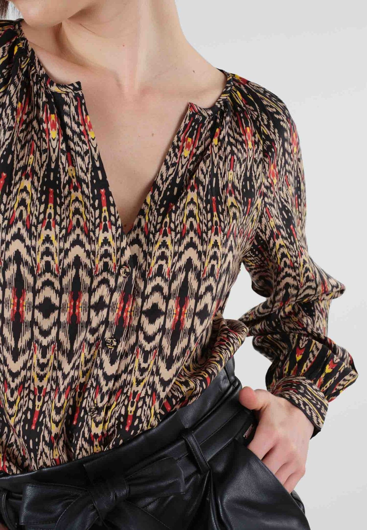 Deeluxe Youlia Long Sleeve Blouse sold by Dress Barn product image thumbnail 4