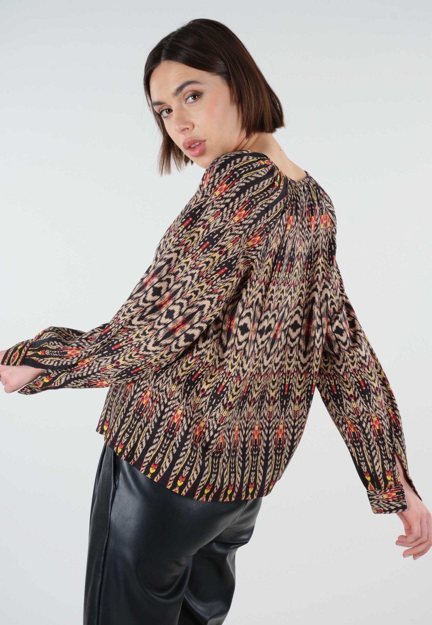 Deeluxe Youlia Long Sleeve Blouse sold by Dress Barn product image thumbnail 2