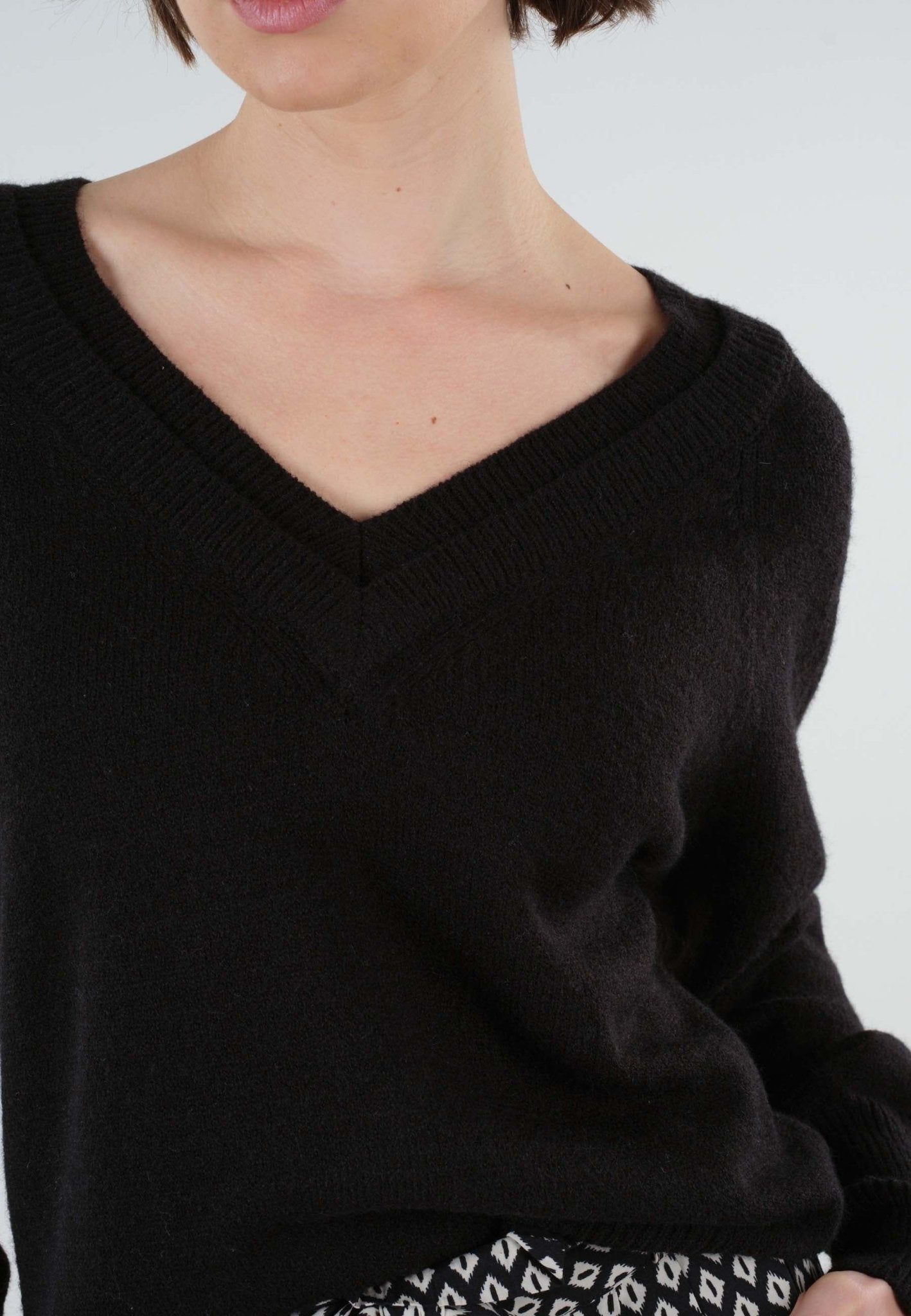 Deeluxe Berilde Sweater sold by Dress Barn product image thumbnail 3