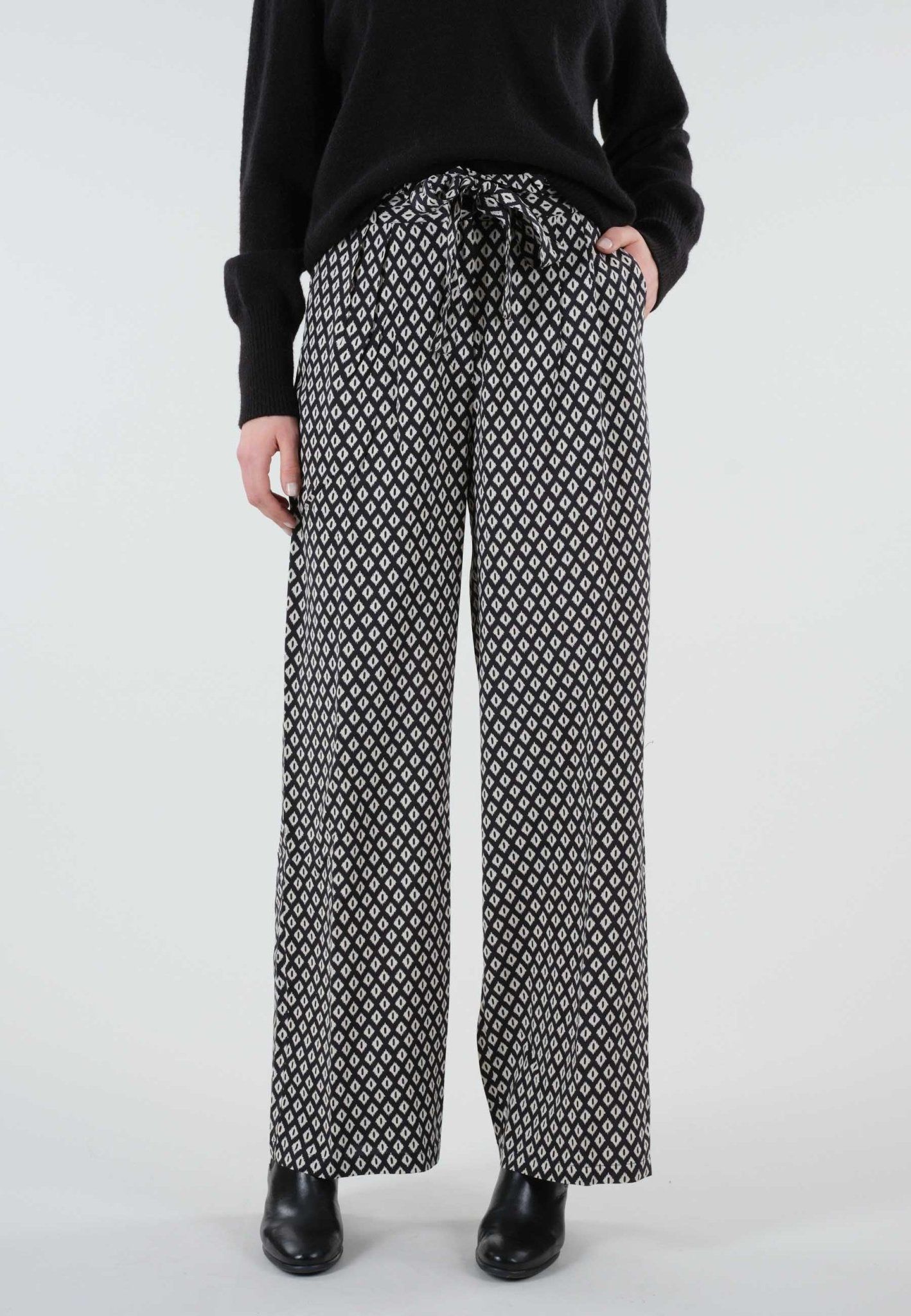 Deeluxe Kanda Pants sold by Dress Barn product image thumbnail 3