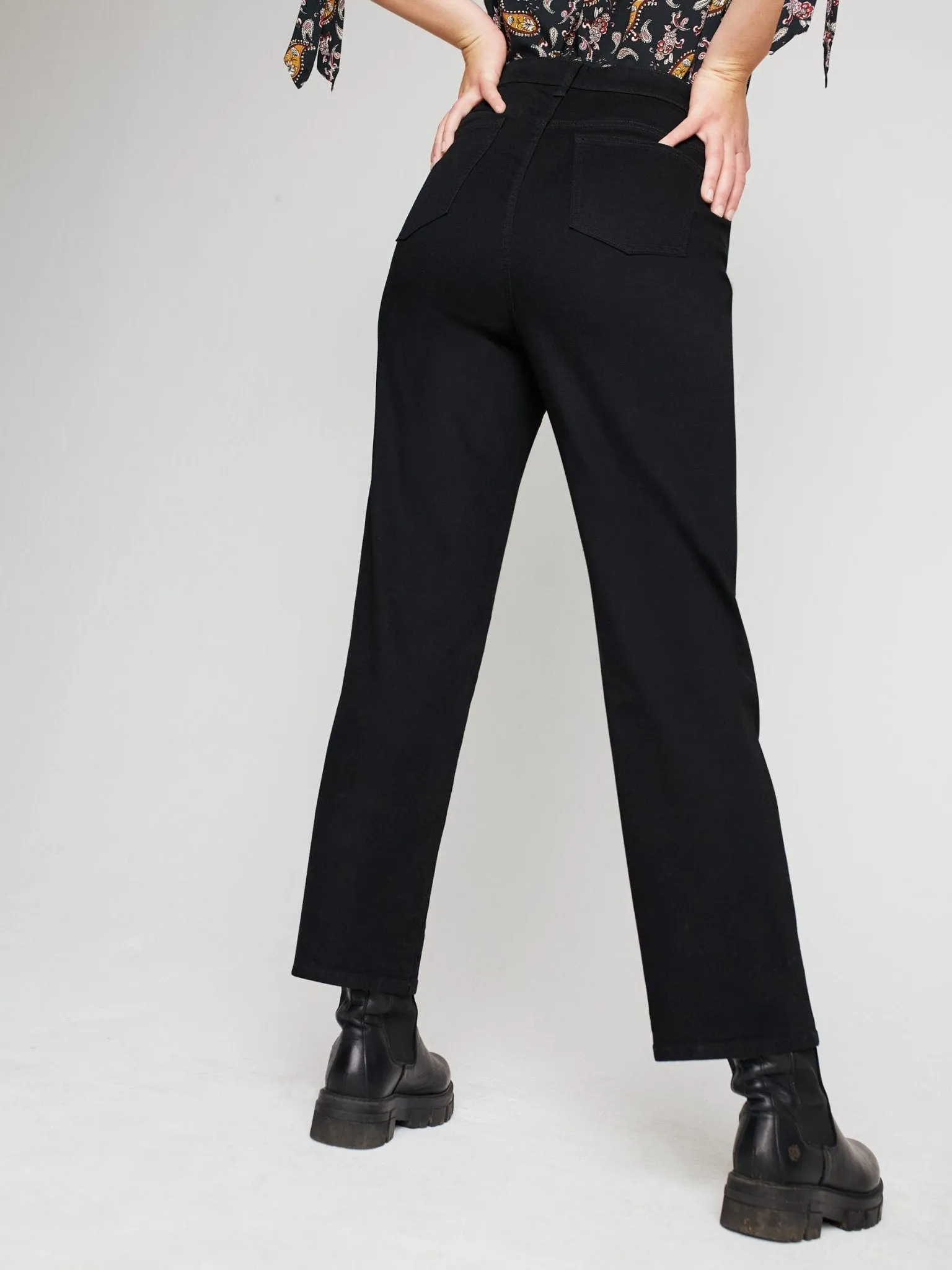 Westport Signature Black Straight Leg Jeans - Plus sold by Dress Barn product image thumbnail 5