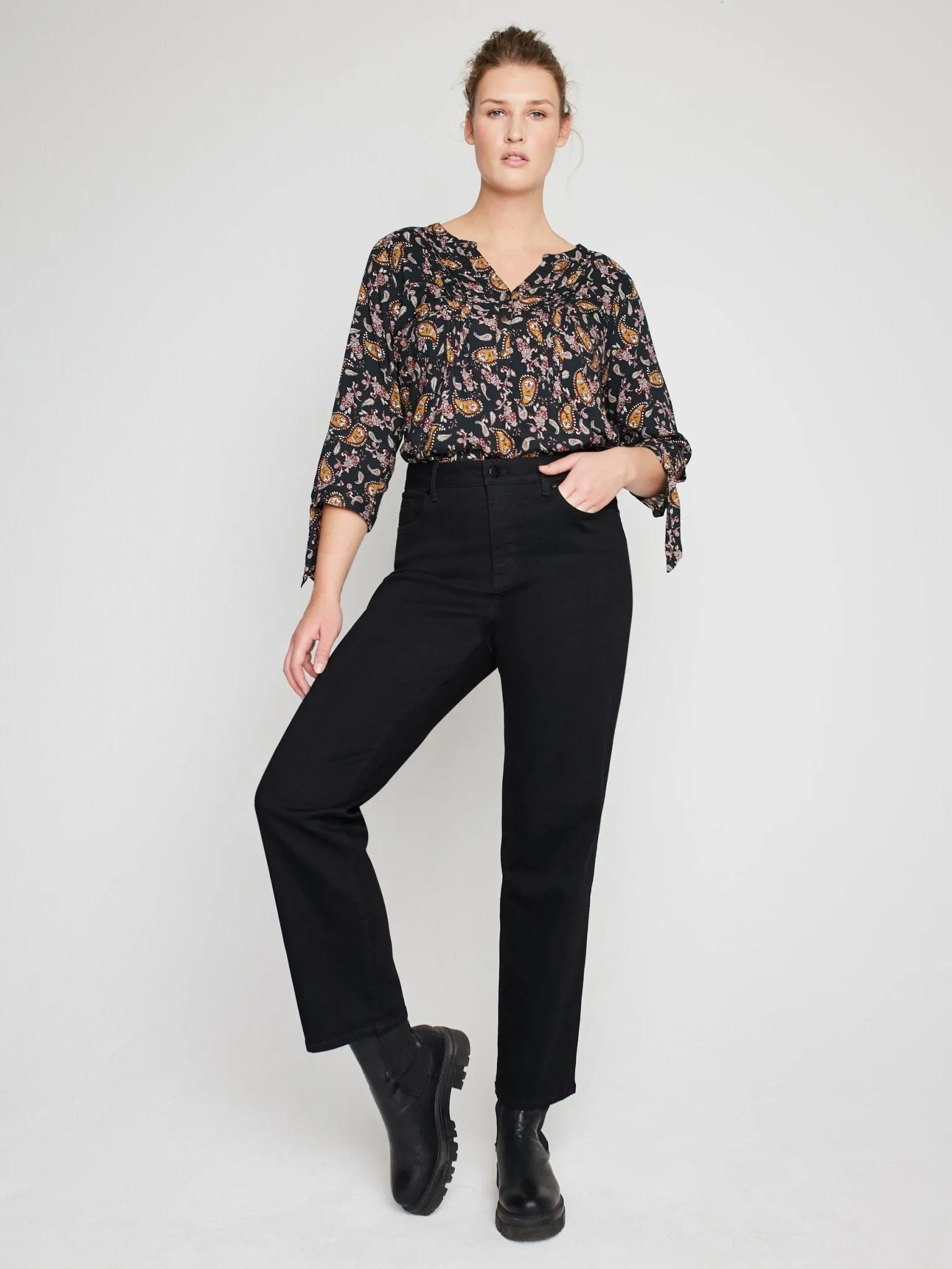 Westport Signature Black Straight Leg Jeans - Plus sold by Dress Barn product image thumbnail 3