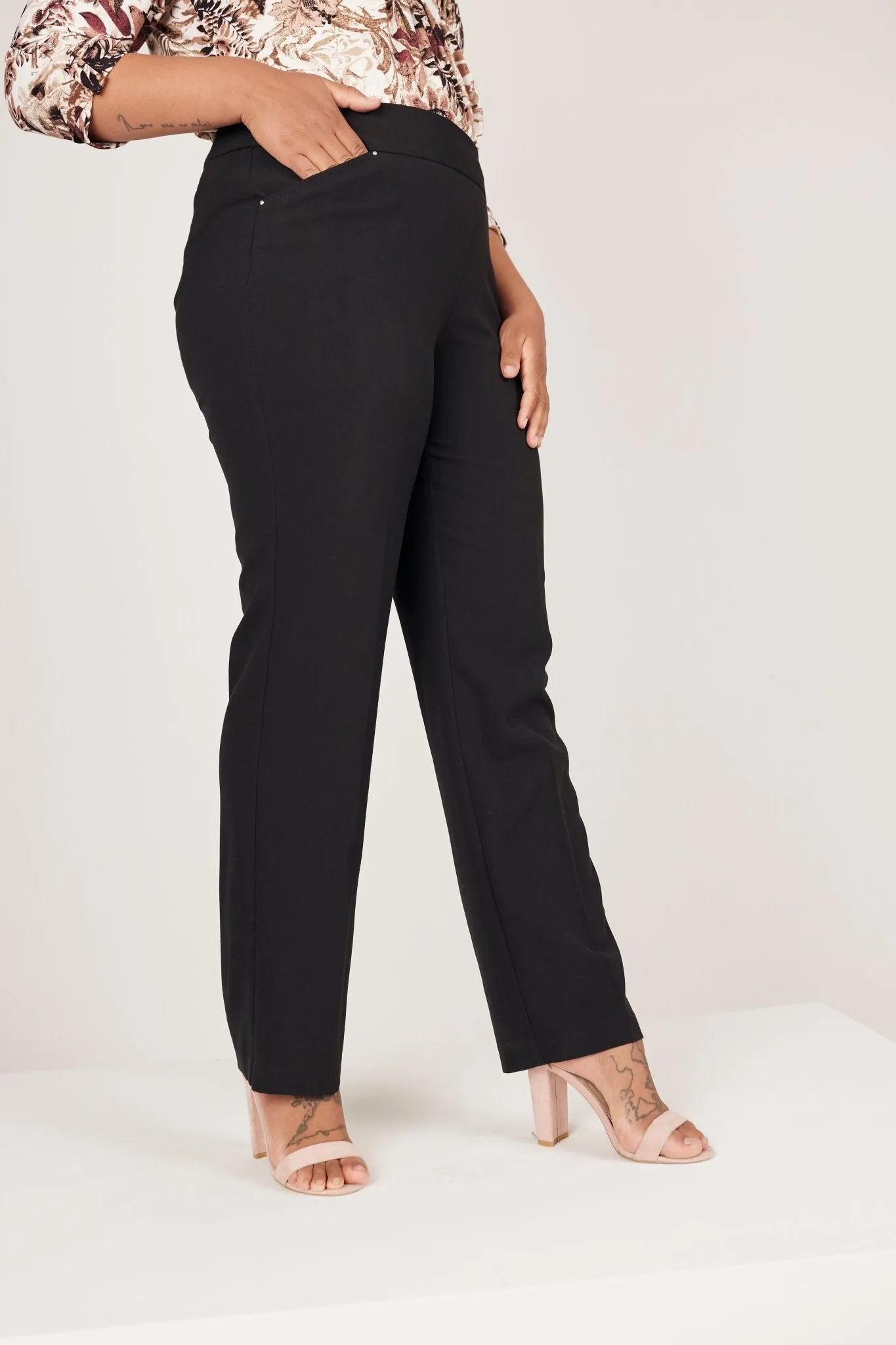 Roz & Ali™ Secret Agent Pull On Tummy Control Pants Cateye Pockets With Rivets - Plus sold by Dress Barn product image thumbnail 3