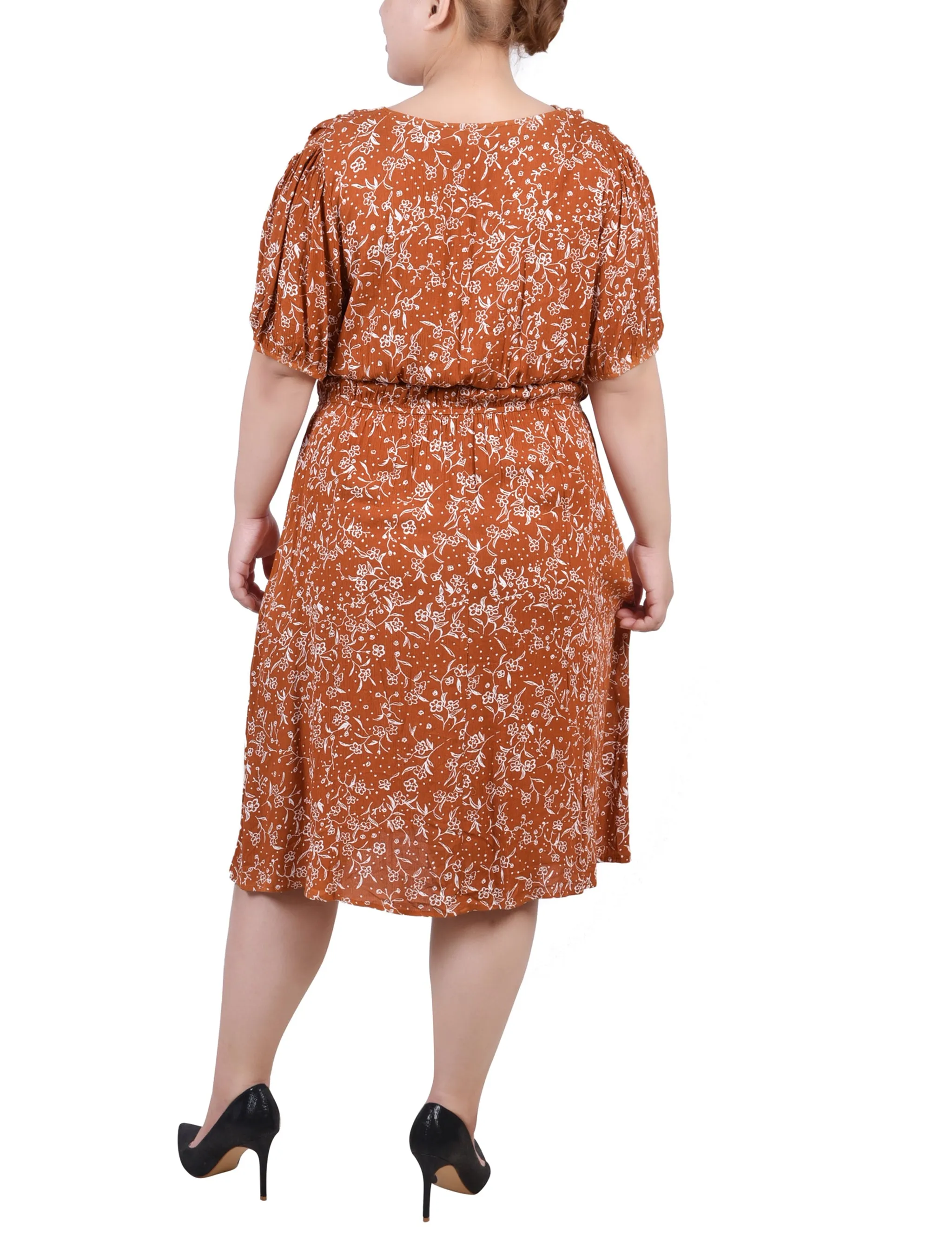 Bossanova Floral Short Sleeve Dress With Tie Waist - Plus sold by Dress Barn product image thumbnail 3