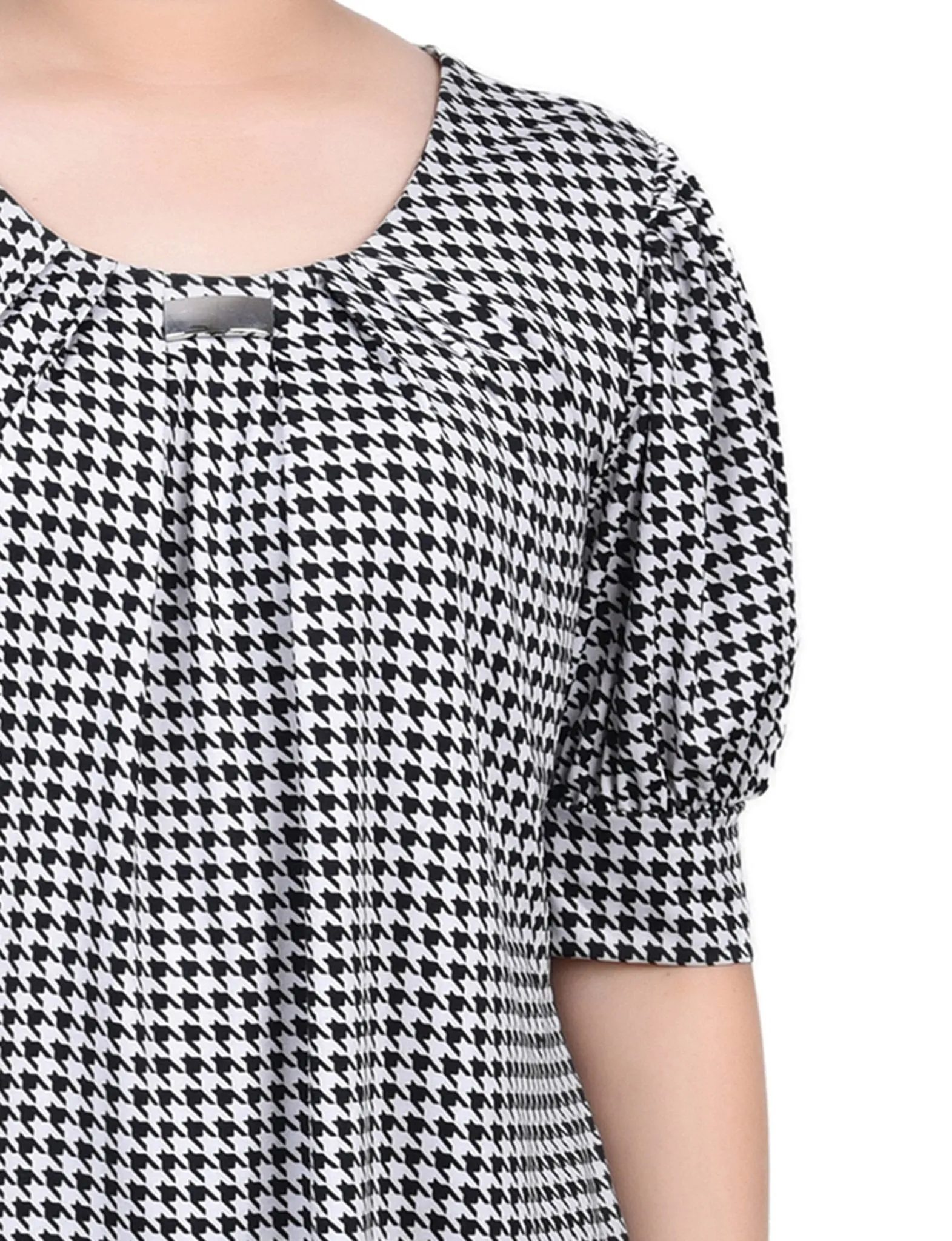 Black White Herringbone Short Sleeve Balloon Sleeve Top - Petite sold by Dress Barn product image thumbnail 3