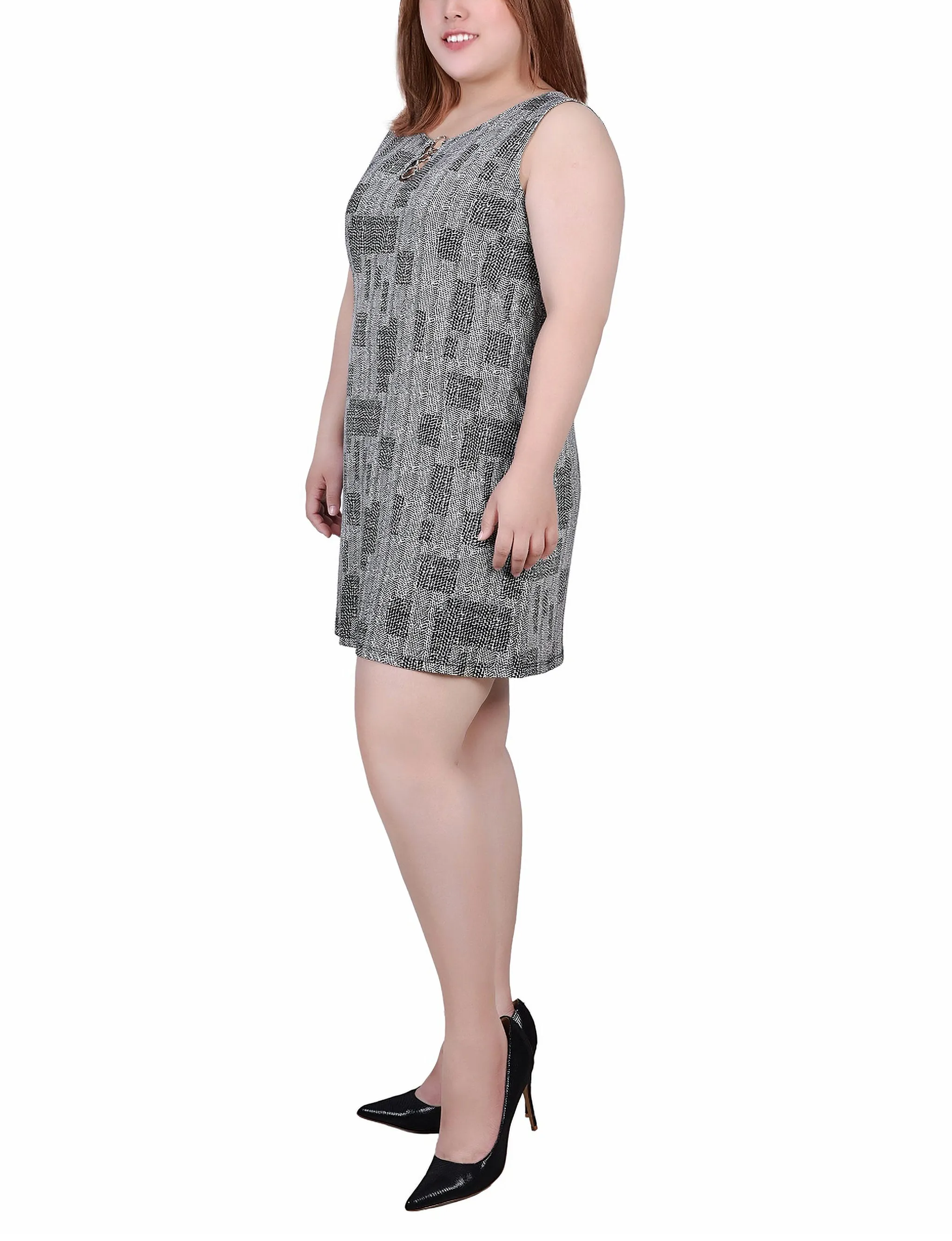 Black White Geosquare Sleeveless Dress With 3 Rings - Plus Size sold by Dress Barn product image thumbnail 3