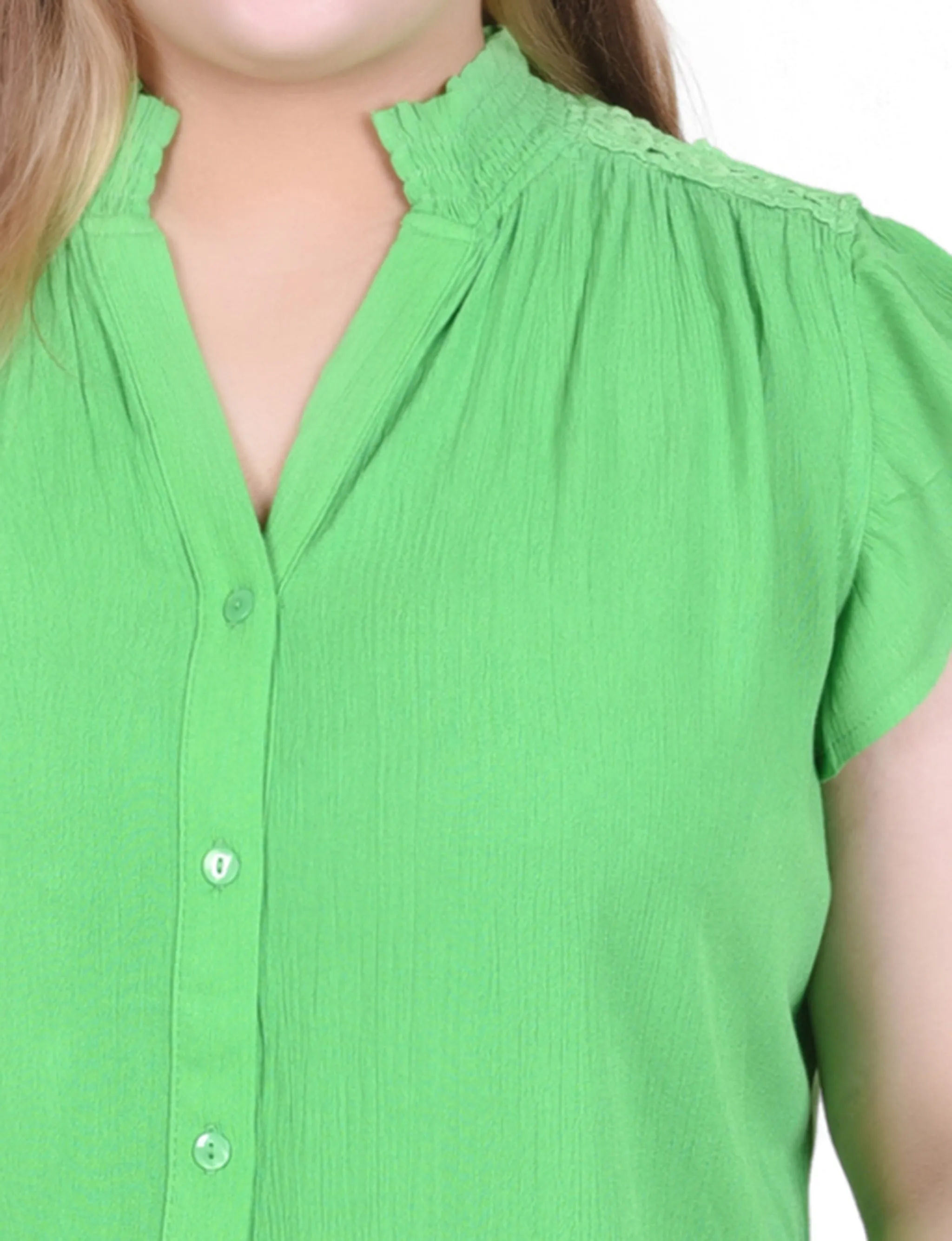 Green Short Flutter Sleeve Crepon Blouse - Plus Size sold by Dress Barn product image thumbnail 3