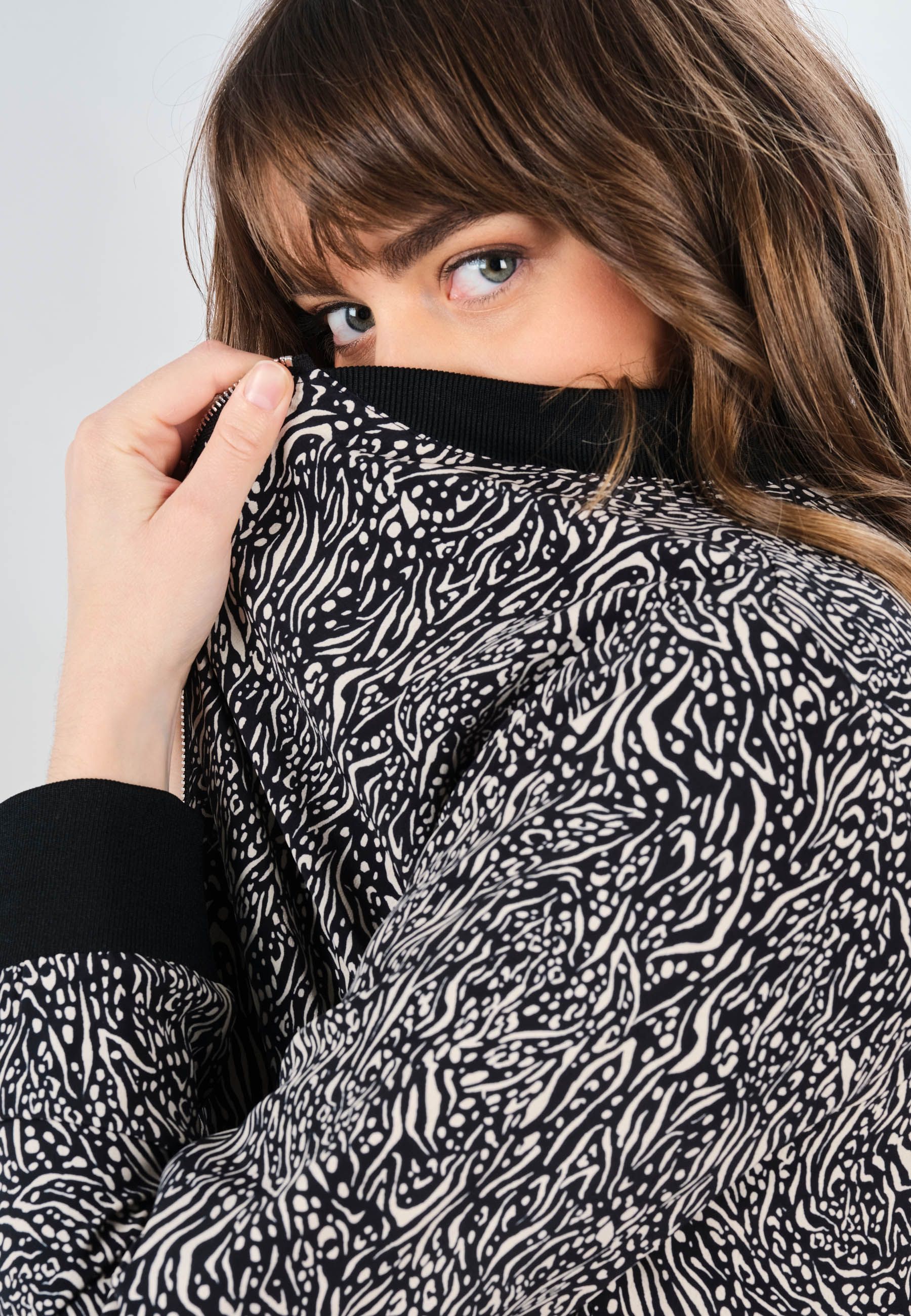 Deeluxe Adeline Fleece sold by Dress Barn product image thumbnail 3