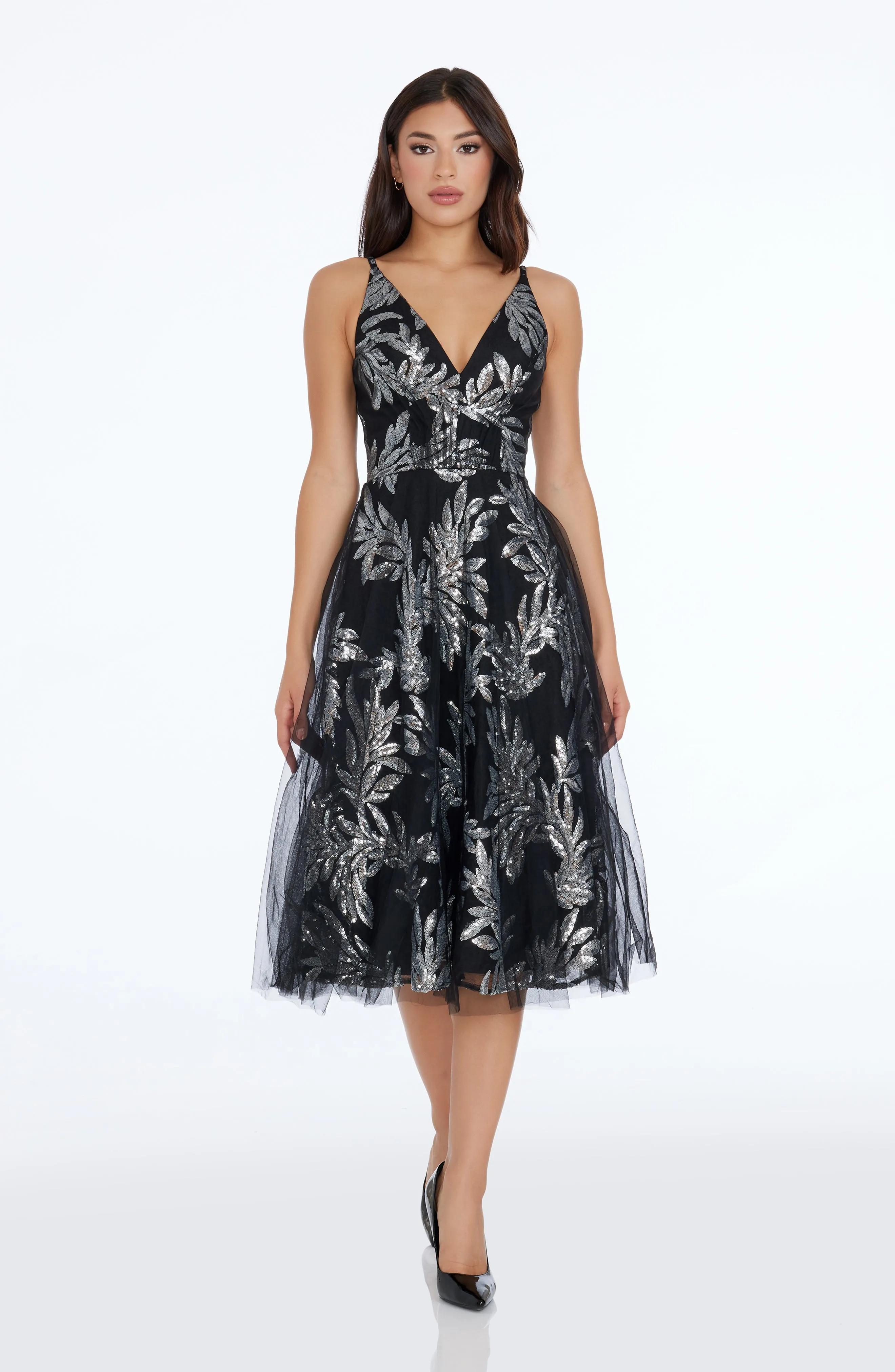 Courtney Dress sold by Dress the Population product image thumbnail 2