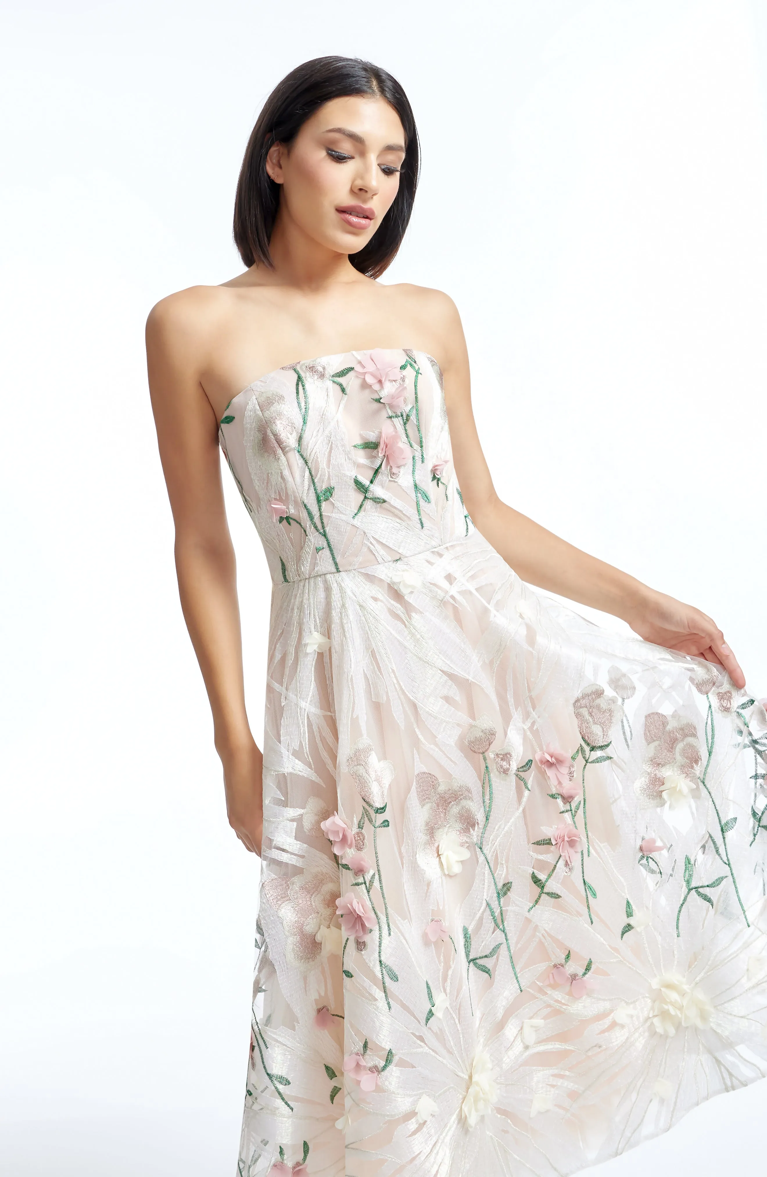 Kailyn Dress sold by Dress the Population product image thumbnail 5