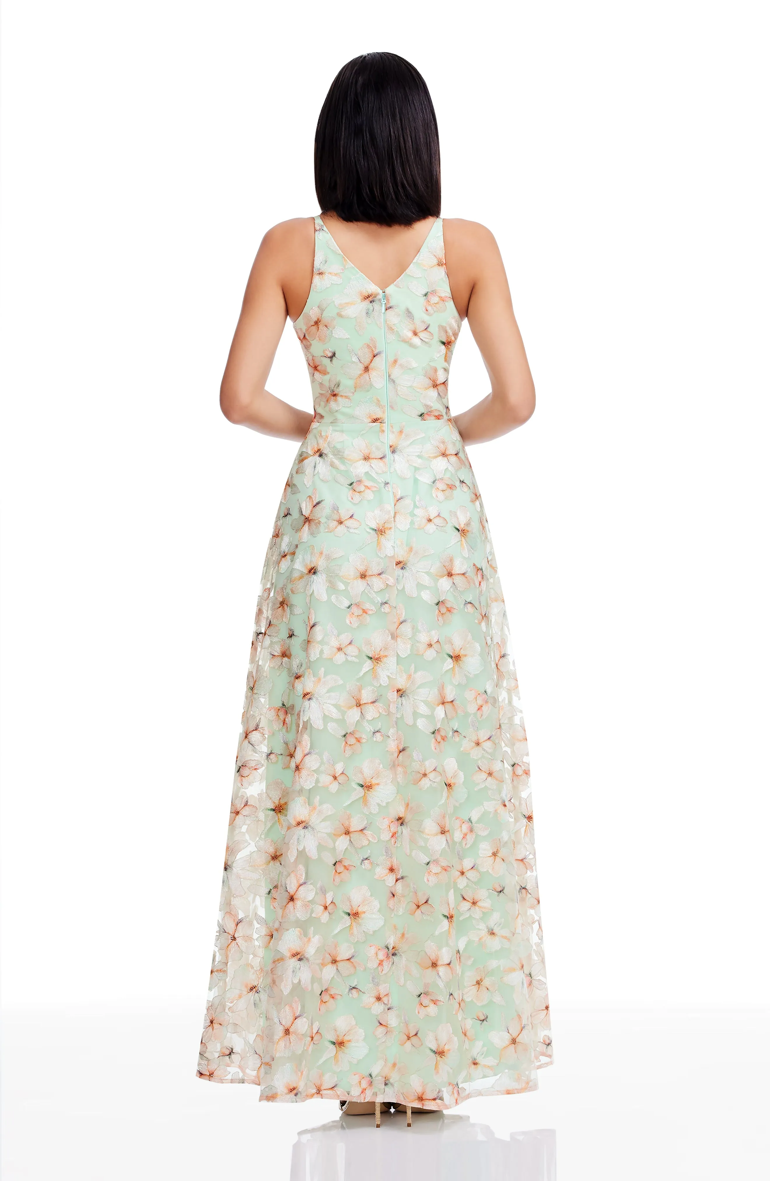Alyssa Gown sold by Dress the Population product image thumbnail 4