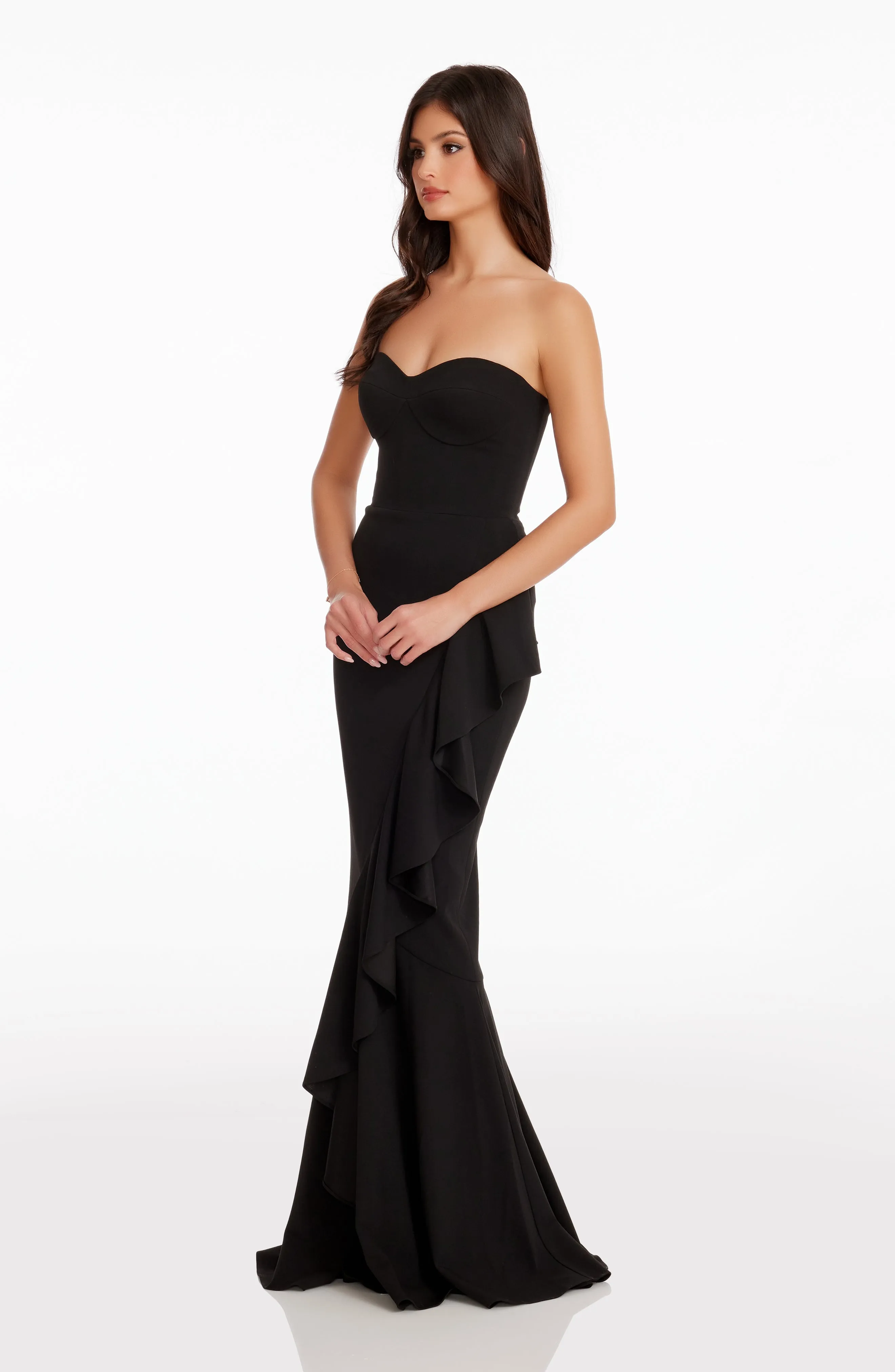 Paris Gown sold by Dress the Population product image thumbnail 3