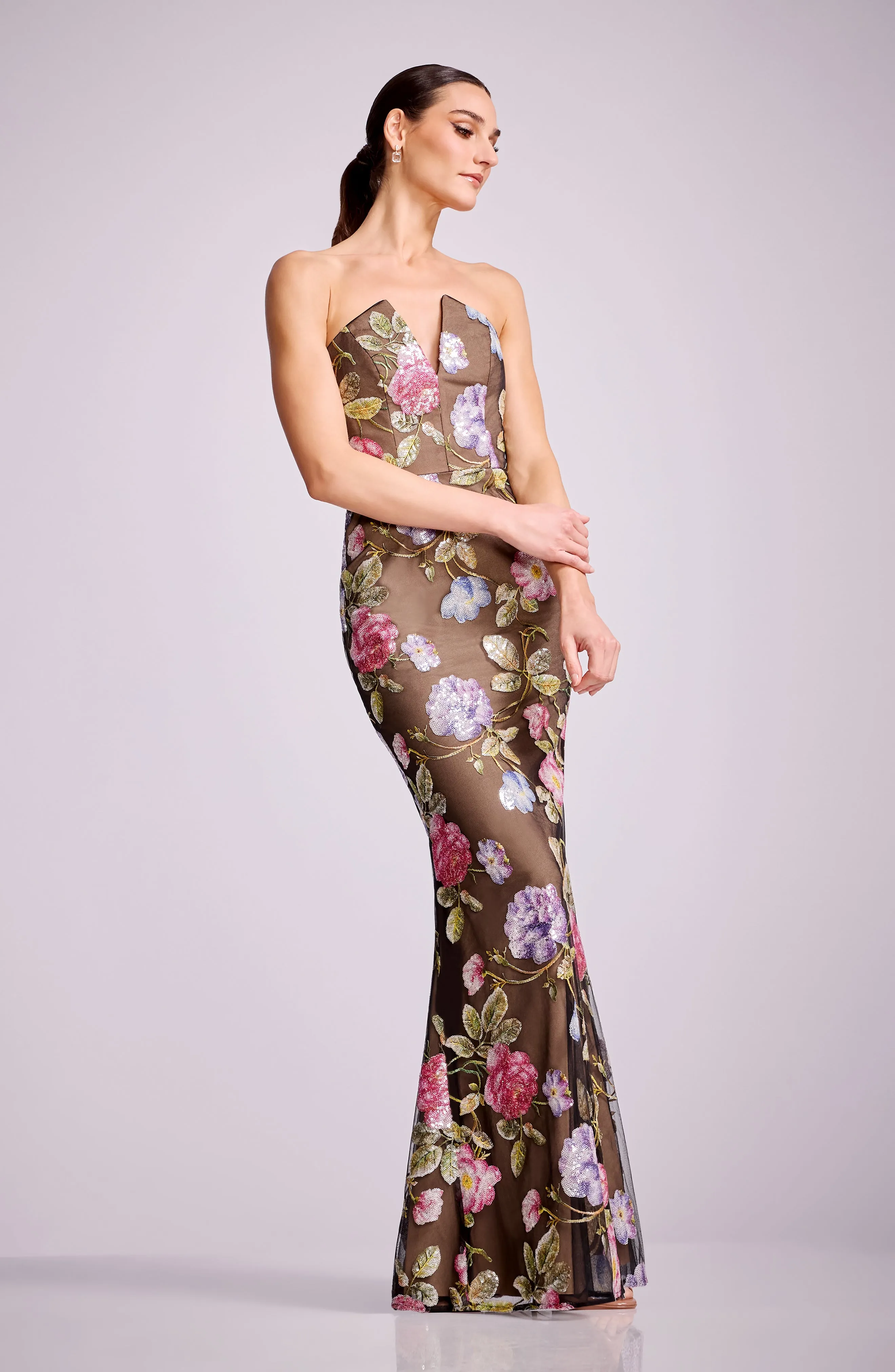 Fernanda Gown sold by Dress the Population product image thumbnail 4