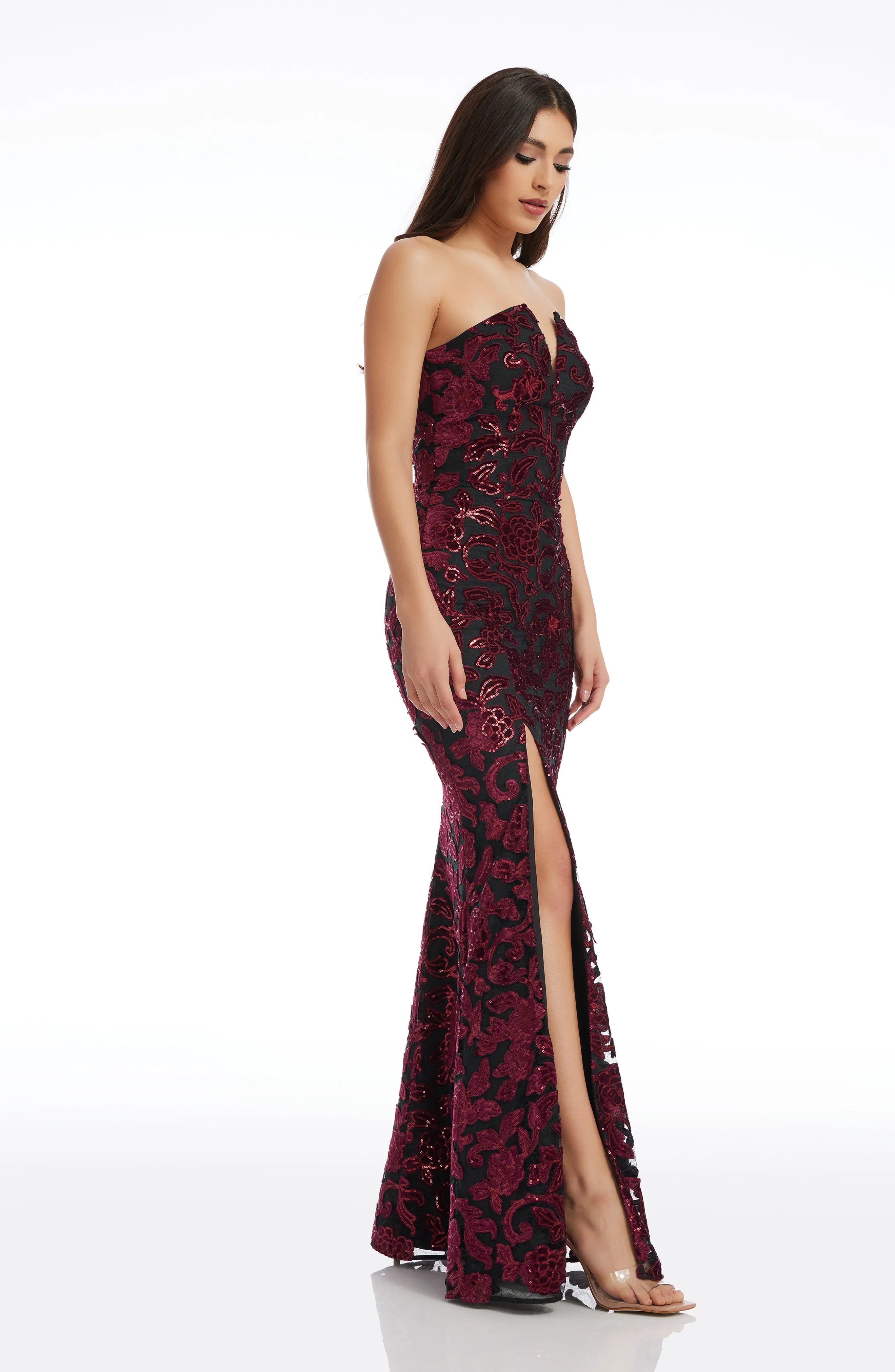 Fernanda Gown sold by Dress the Population product image thumbnail 5