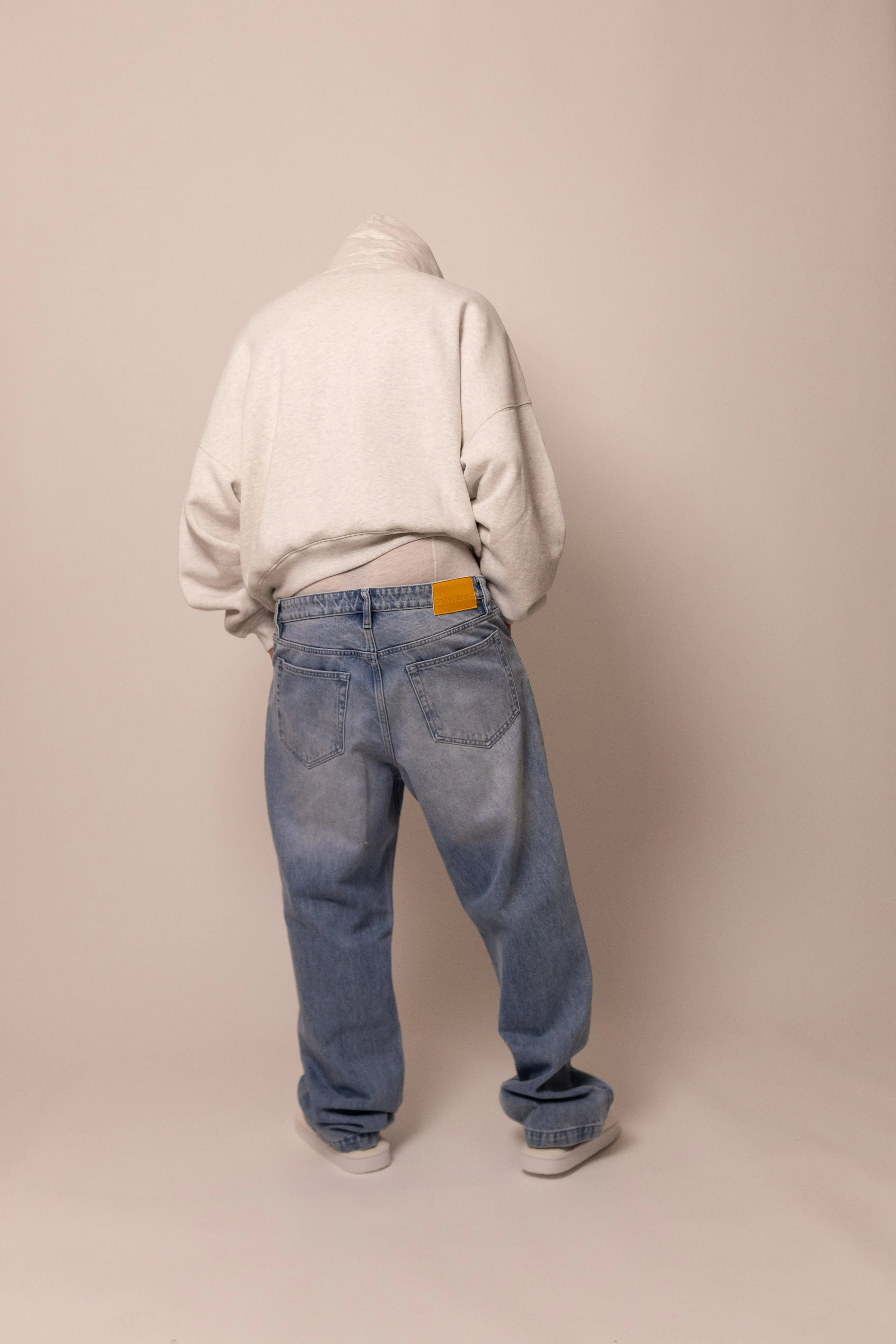 straight leg jean - dawn wash sold by DREW product image thumbnail 5