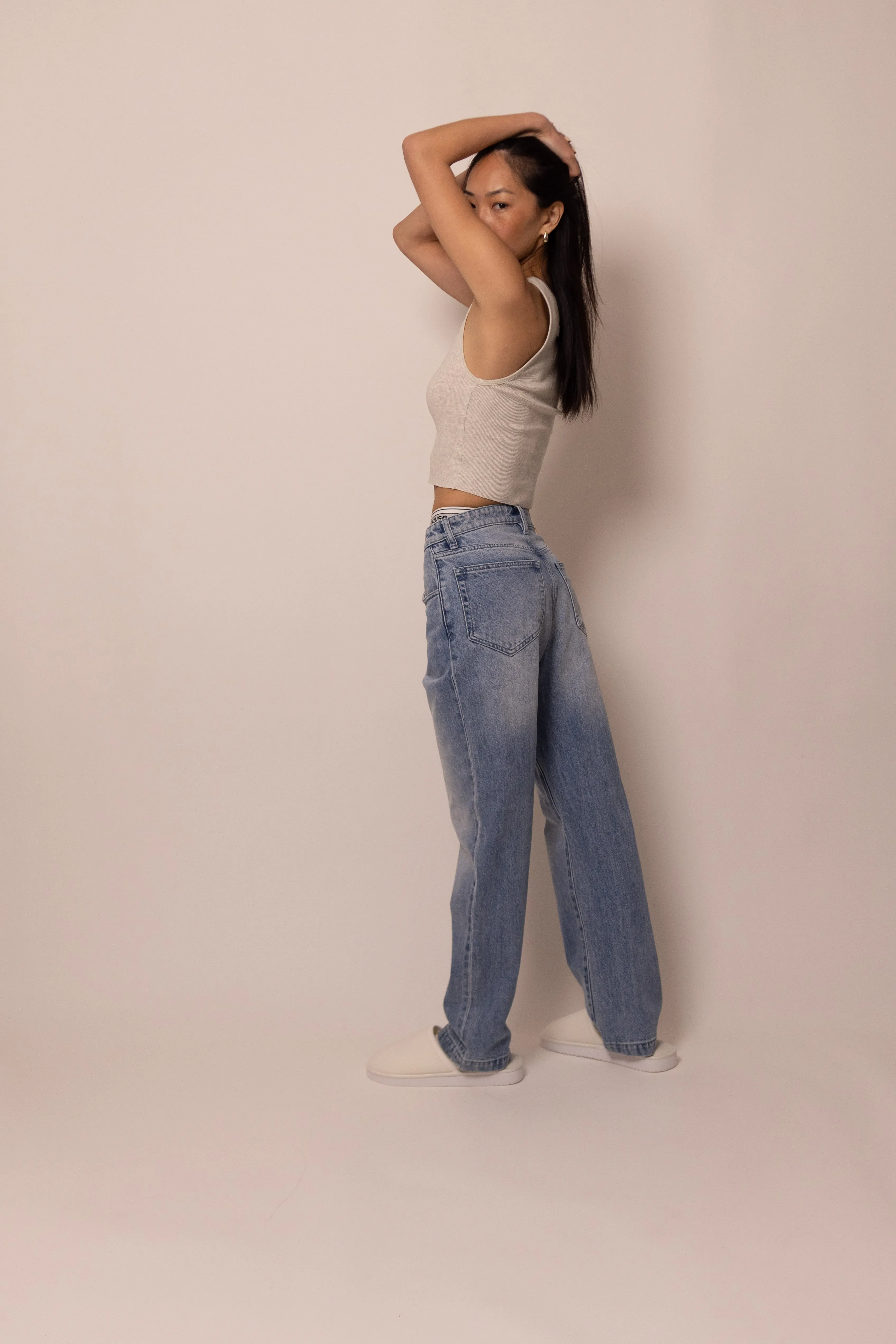 straight leg jean - dawn wash sold by DREW product image thumbnail 4
