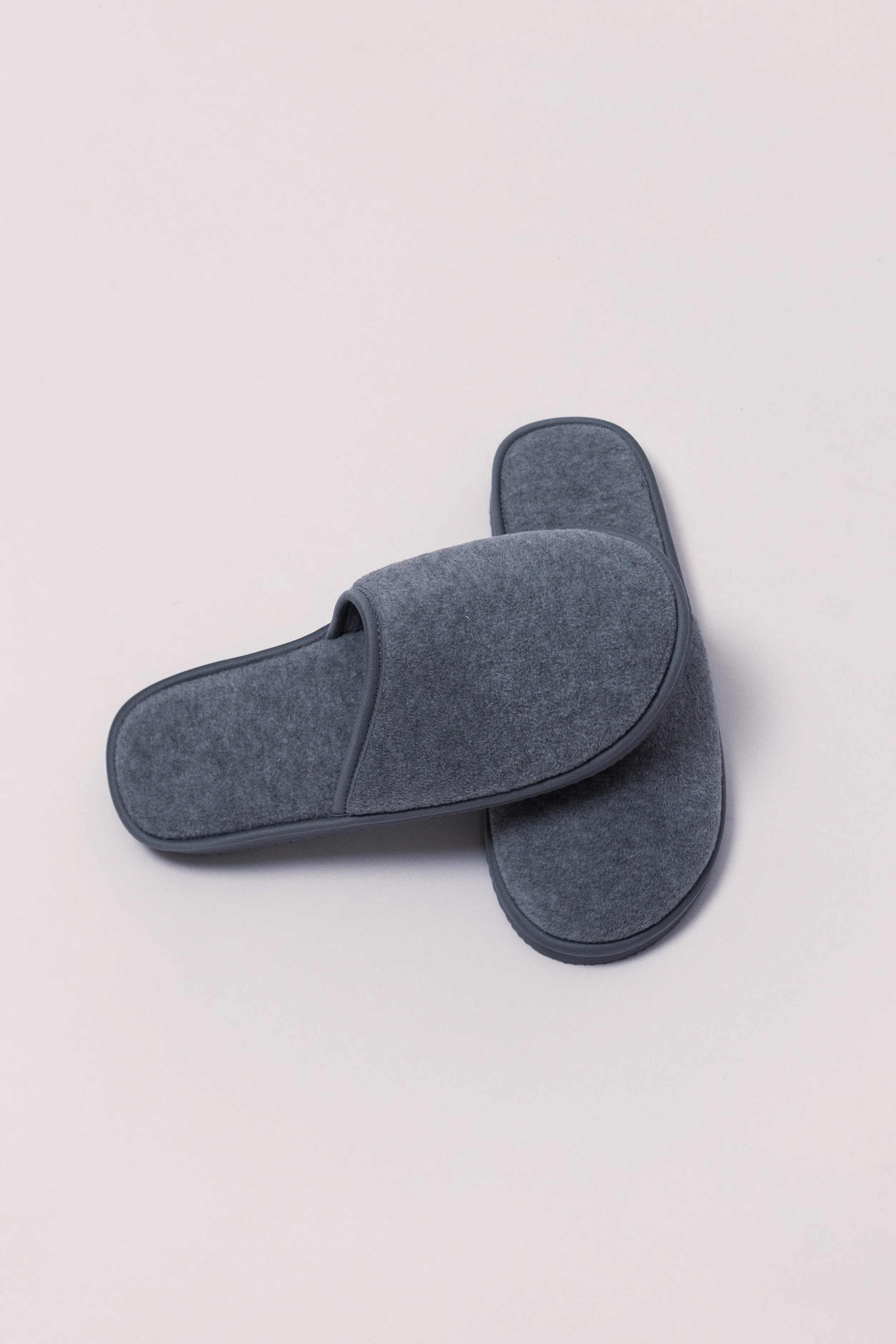 house slipper - dark heather grey sold by DREW product image thumbnail 2