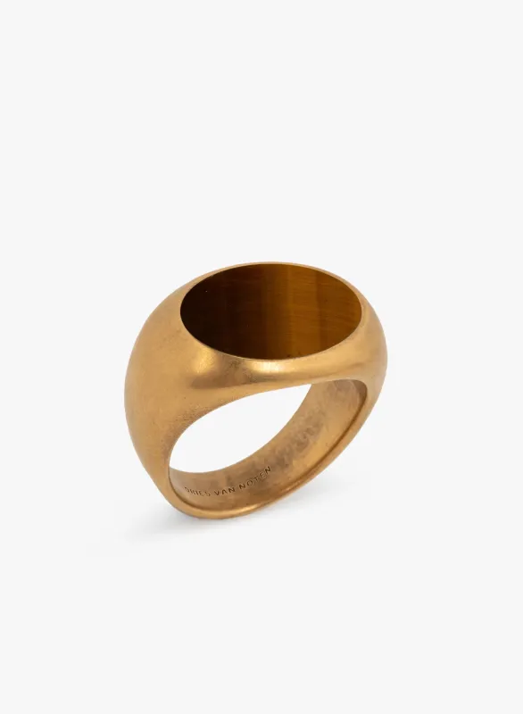 Stone signet ring sold by Dries Van Noten