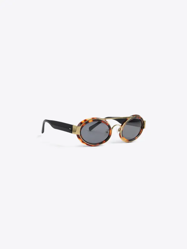 Oval sunglasses made by Dries Van Noten