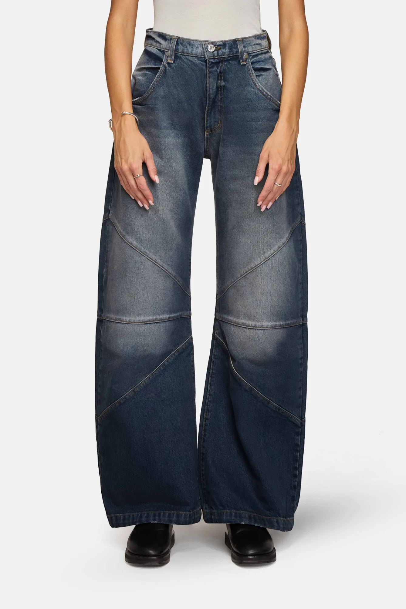 Frederic Barrel Bella Notte sold by EB Denim product image thumbnail 2