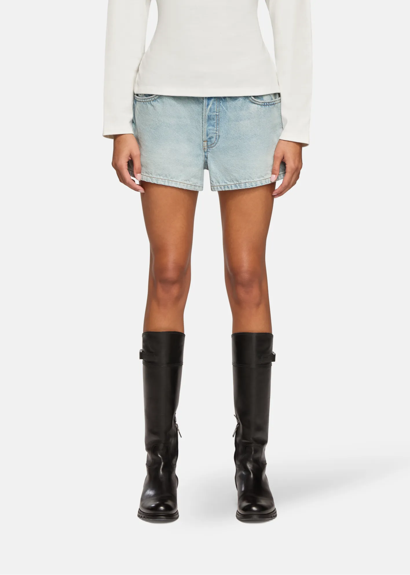 Arbor Short Daphne sold by EB Denim product image thumbnail 2