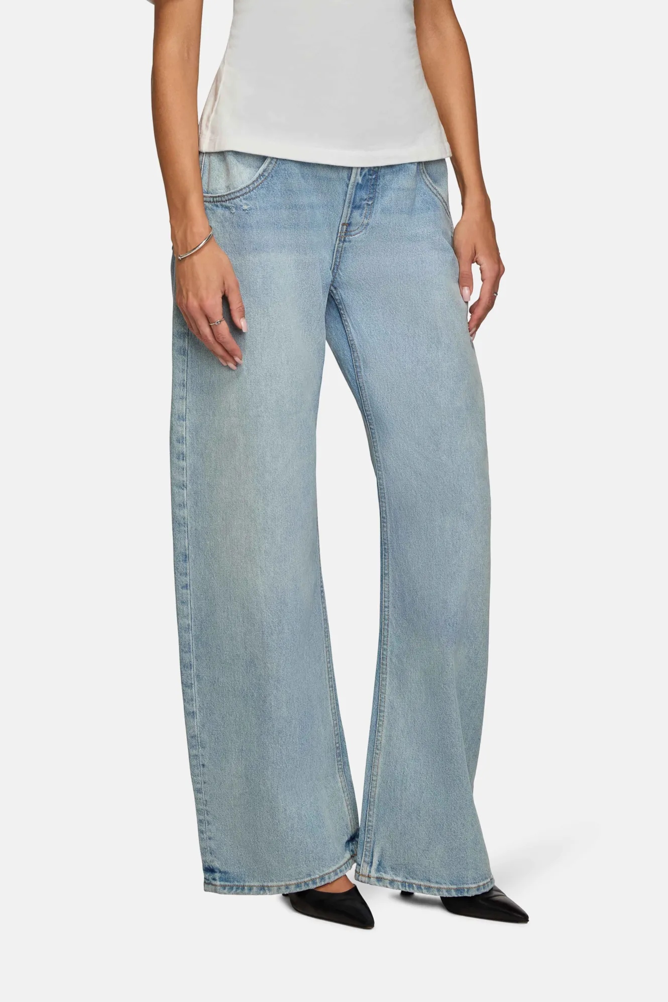 Enzo Mid Rise Barrel Laguna sold by EB Denim product image thumbnail 3