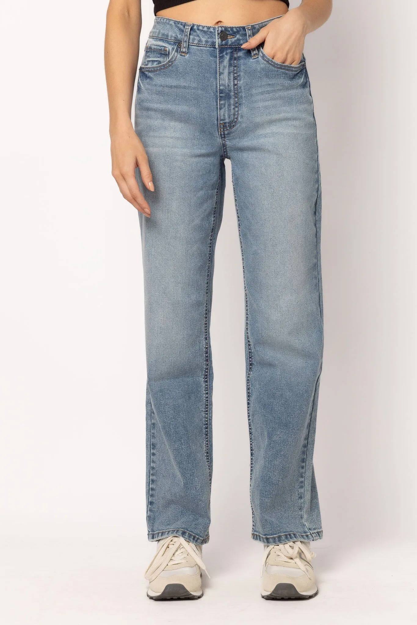 Celebrity Pink Mid-Wash High-Rise Straight Jean sold by Eclipse product image thumbnail 3