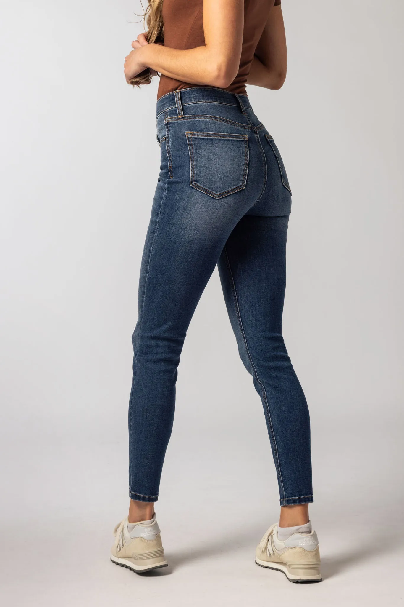 Celebrity Pink Mid-Wash High-Rise 28" Skinny sold by Eclipse product image thumbnail 2