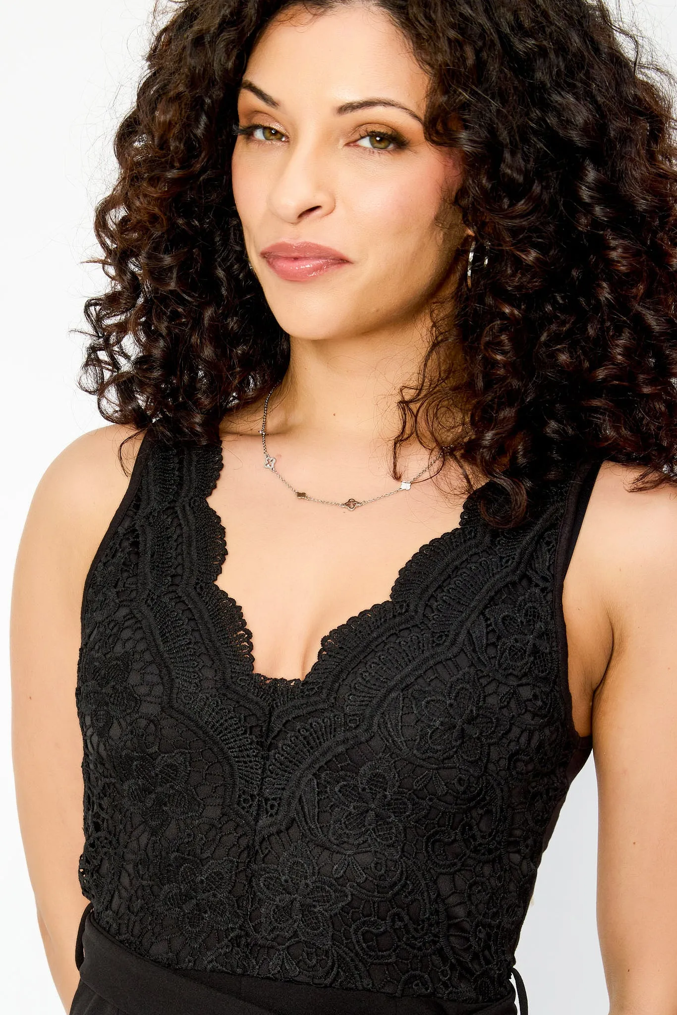 Lace Scalloped V-Neck Sleeveless Jumpsuit with Tie-Belt sold by Eclipse product image thumbnail 3