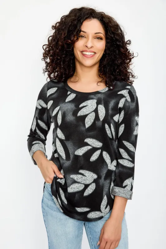 Abstract Scoop-Neck 3/4 Sleeve Sweater with Shirttail Hem sold by Eclipse
