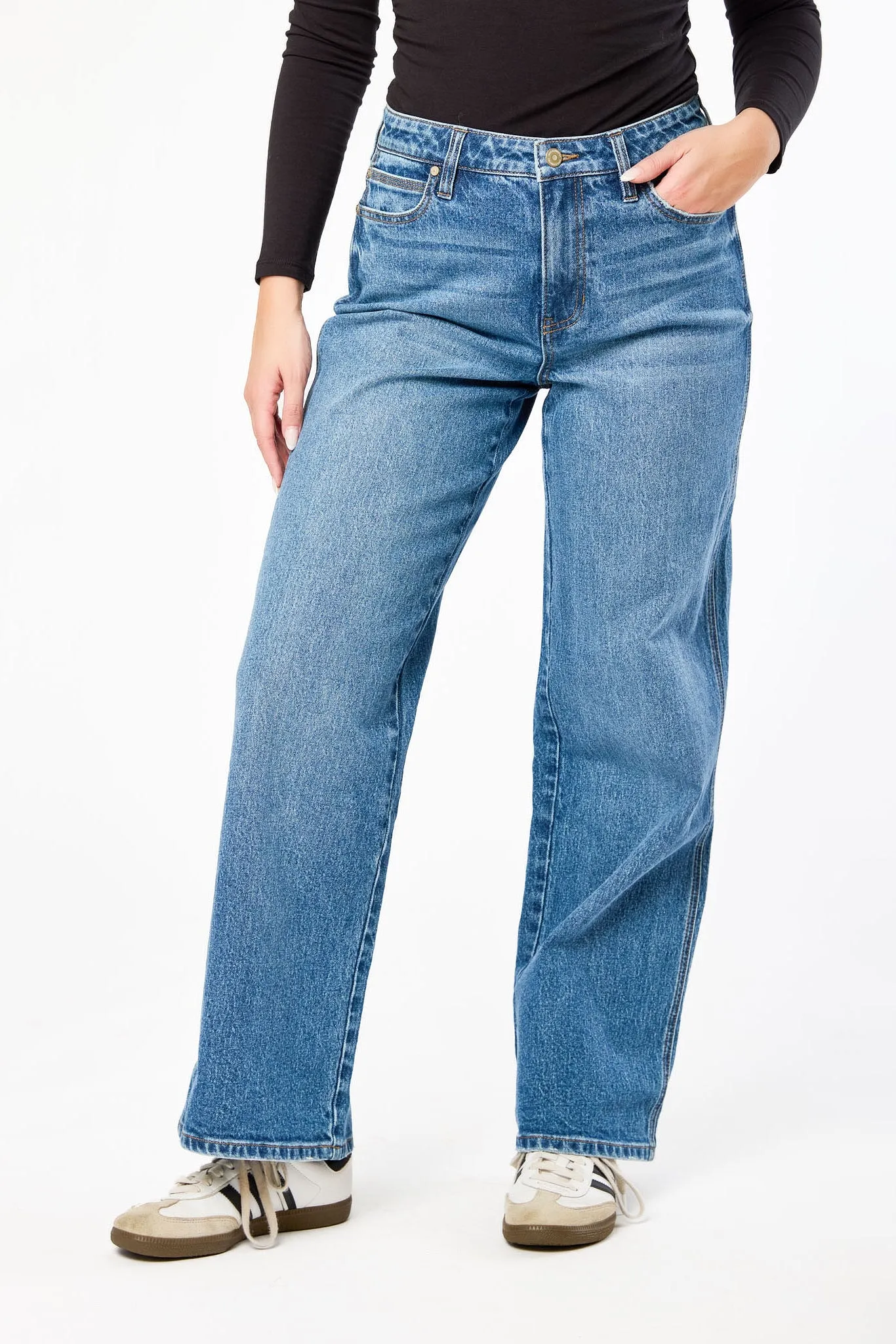 Celebrity Pink Medium Wash High-Rise Wide-Leg Jean sold by Eclipse product image thumbnail 3