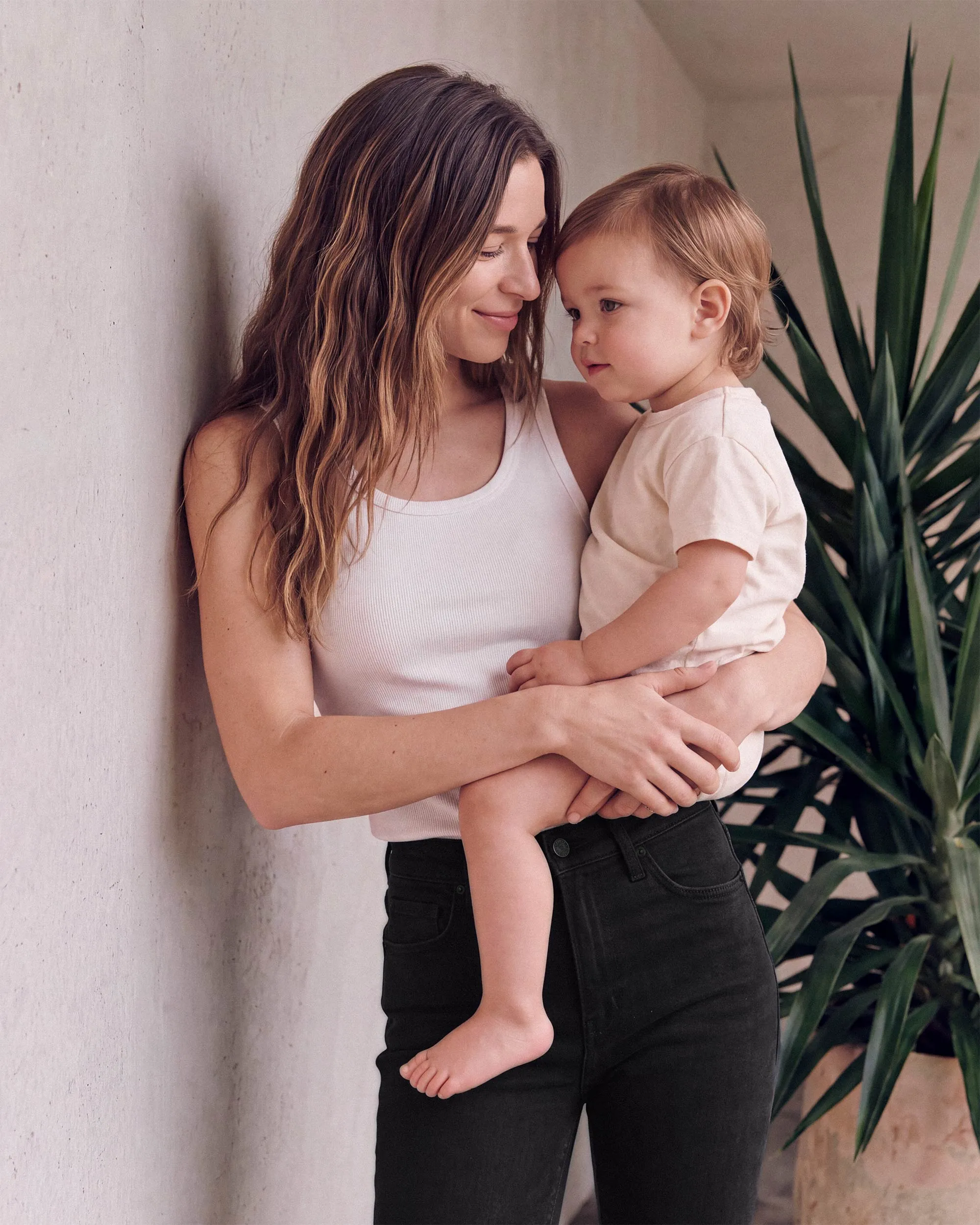 Elin Slim Straight Crop || Blackstone sold by Edwin product image thumbnail 2