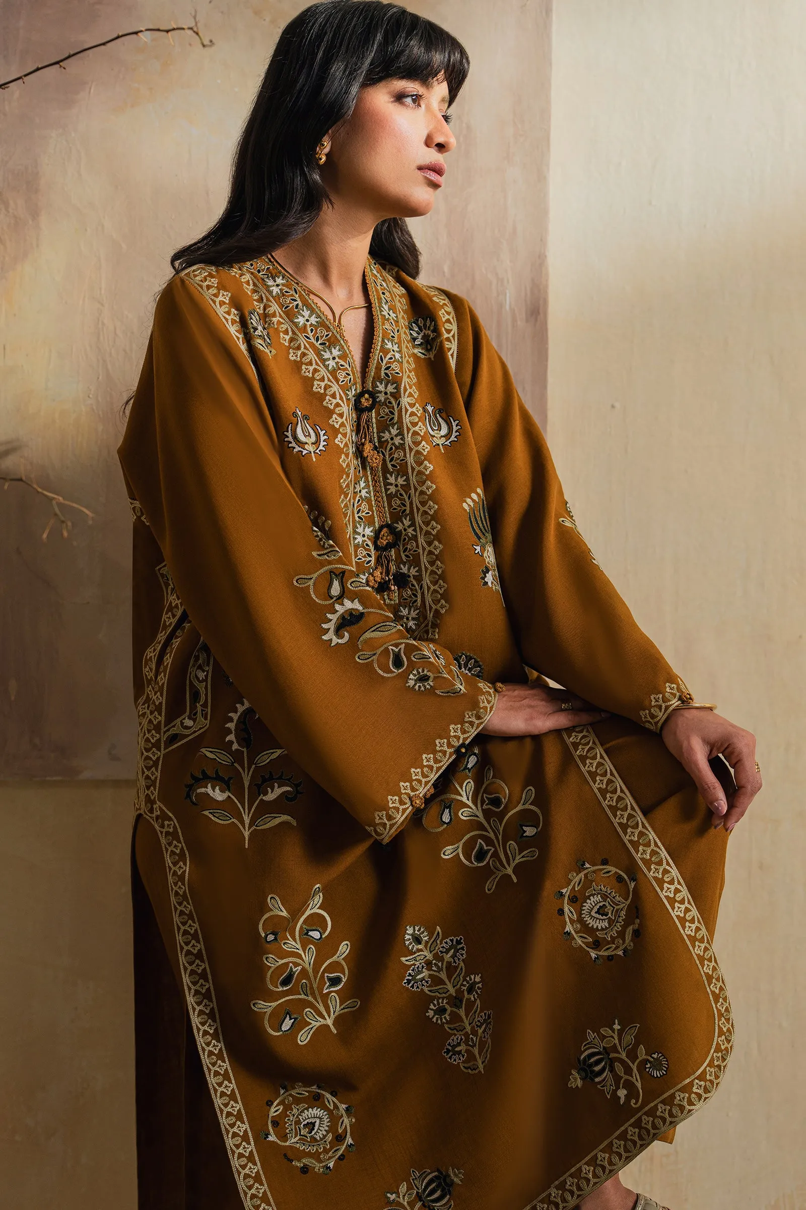 AMAAN (ERW-21575) sold by Elan product image thumbnail 4