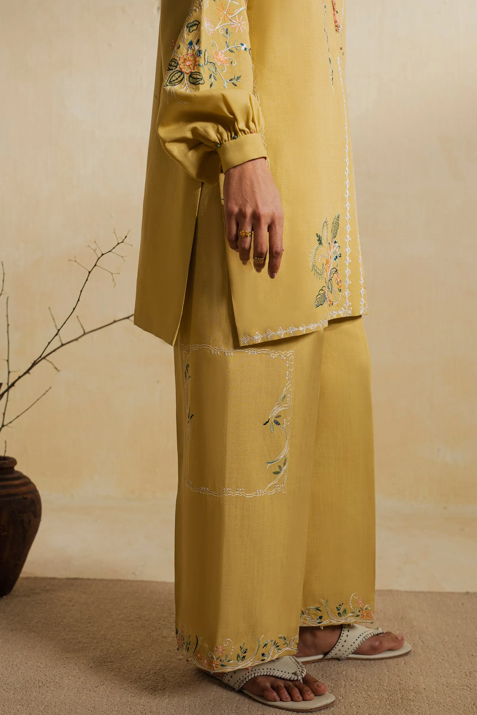 AYLA (ERW-21574) sold by Elan product image thumbnail 3