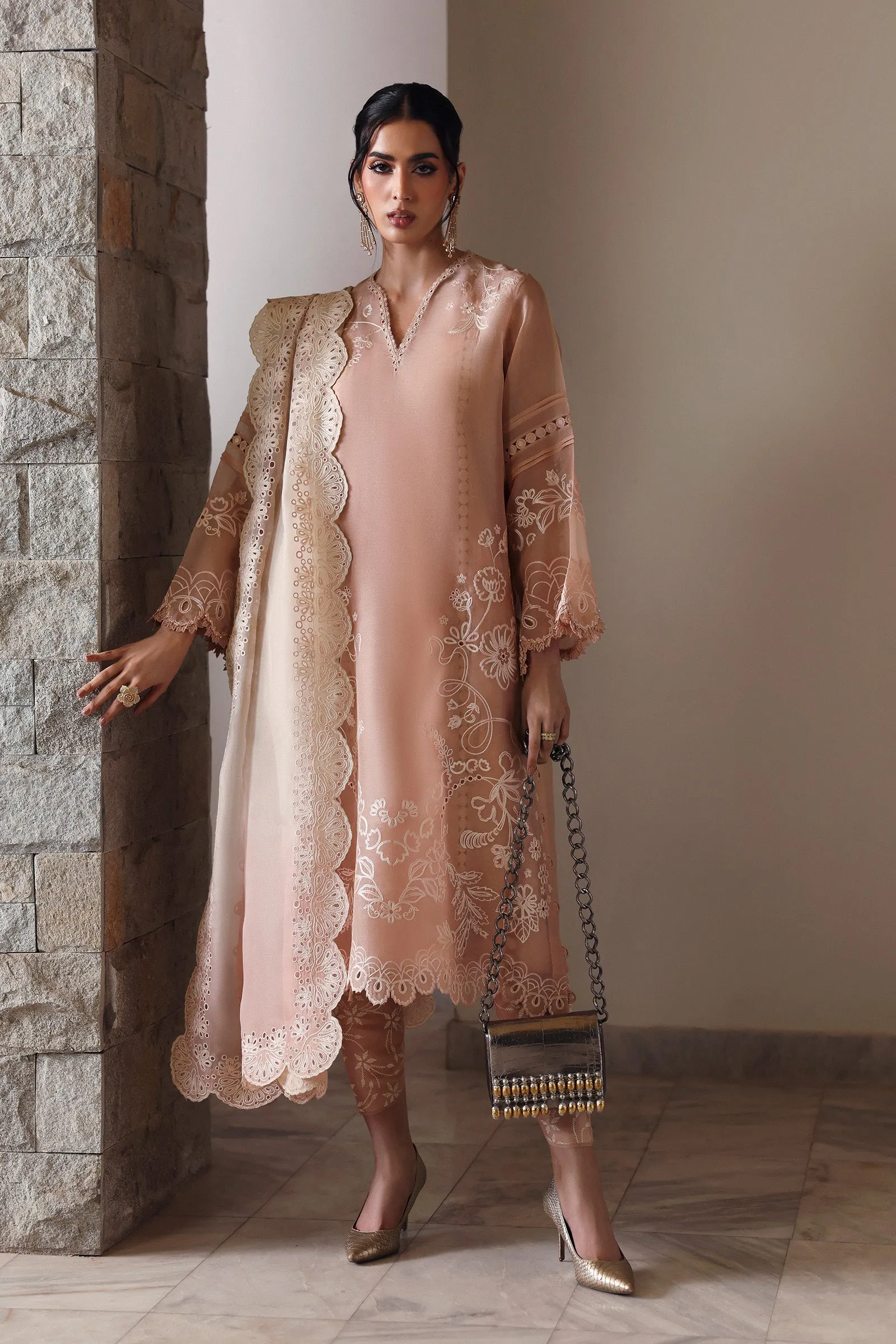 AVAIA (EV-21476) sold by Elan