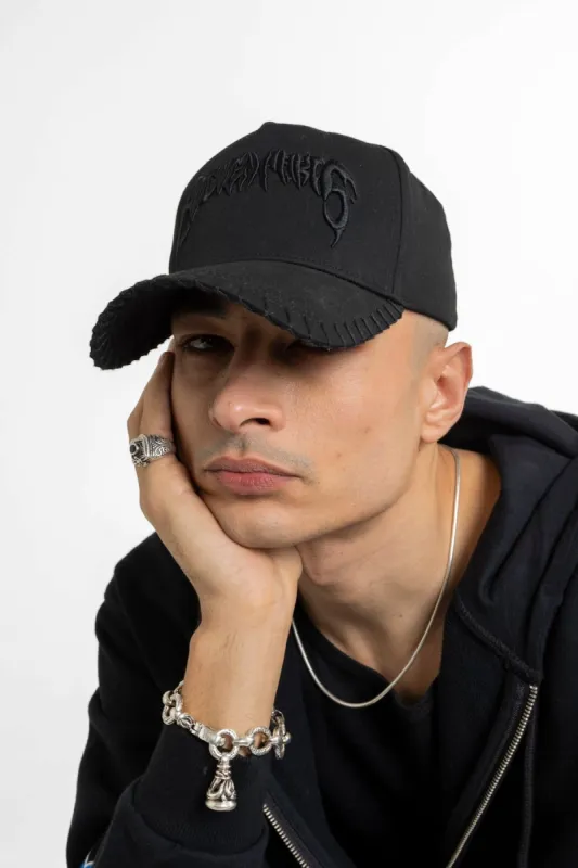 Linoy Black sold by Eleven Paris