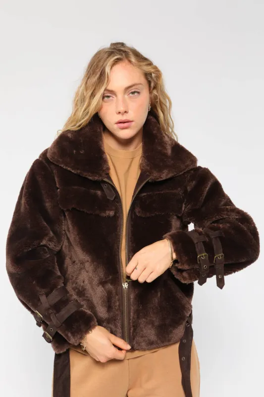 Ethais brown sold by Eleven Paris