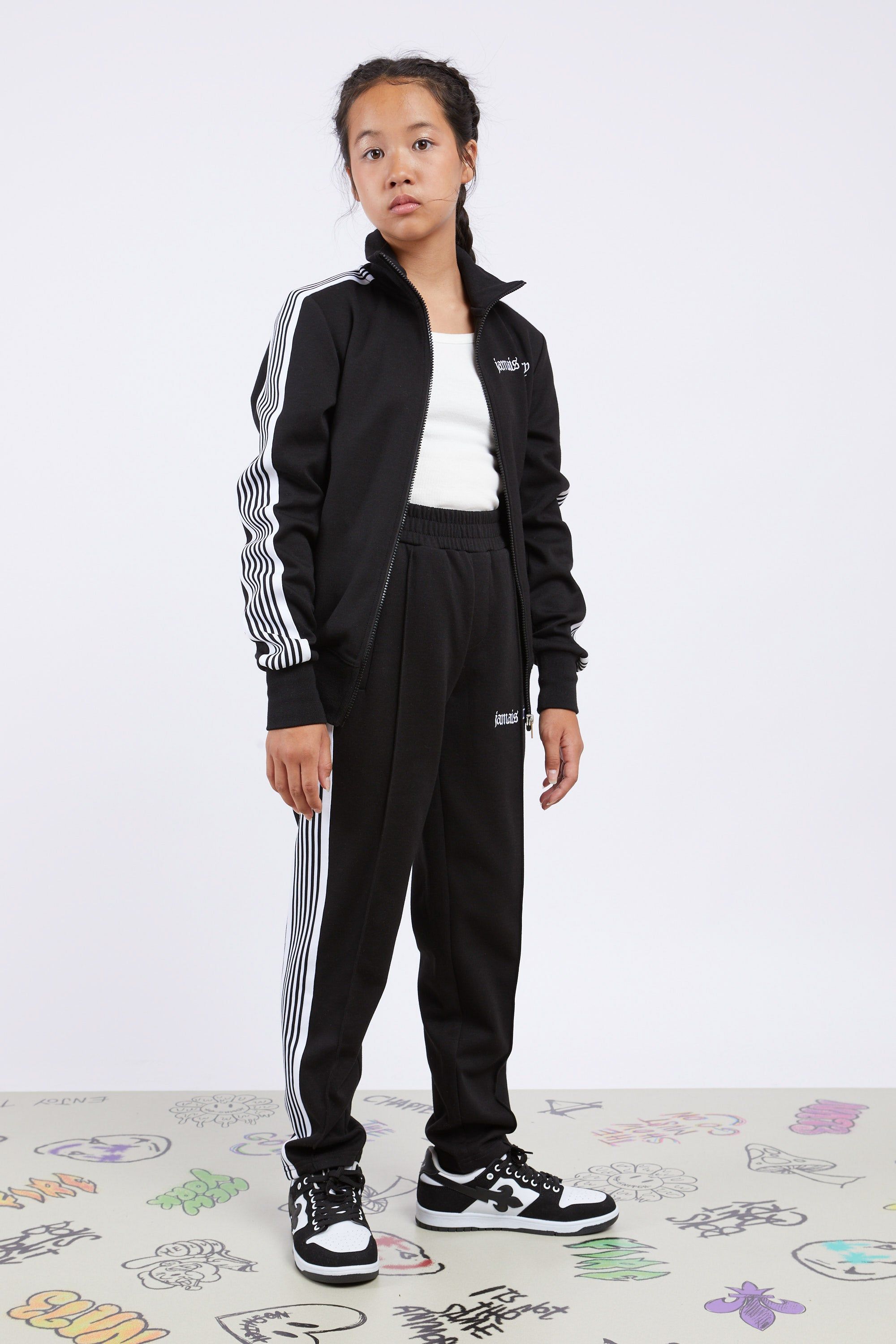 Daux wht sold by Eleven Paris product image thumbnail 2