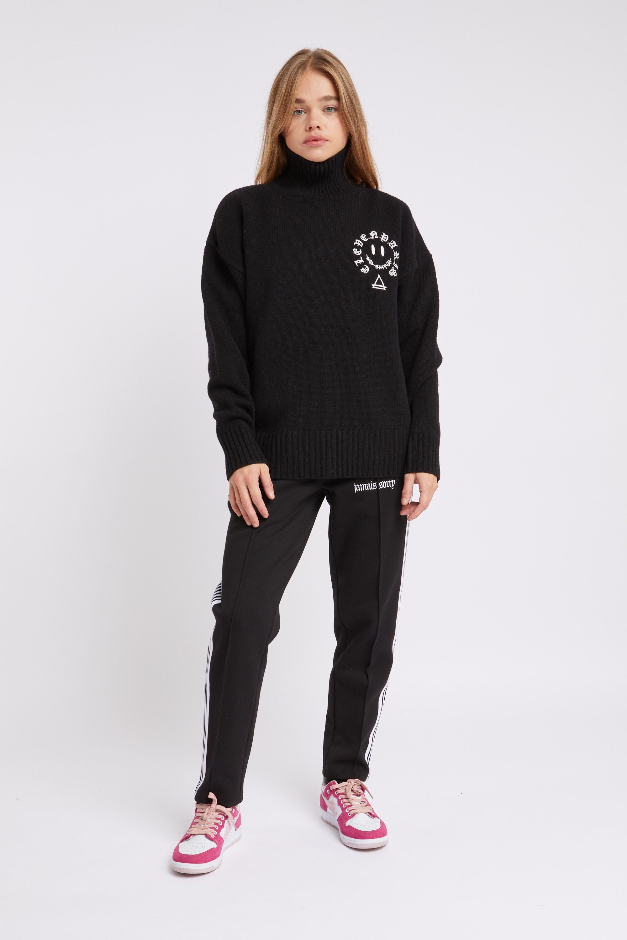 Macao Noir sold by Eleven Paris product image thumbnail 2