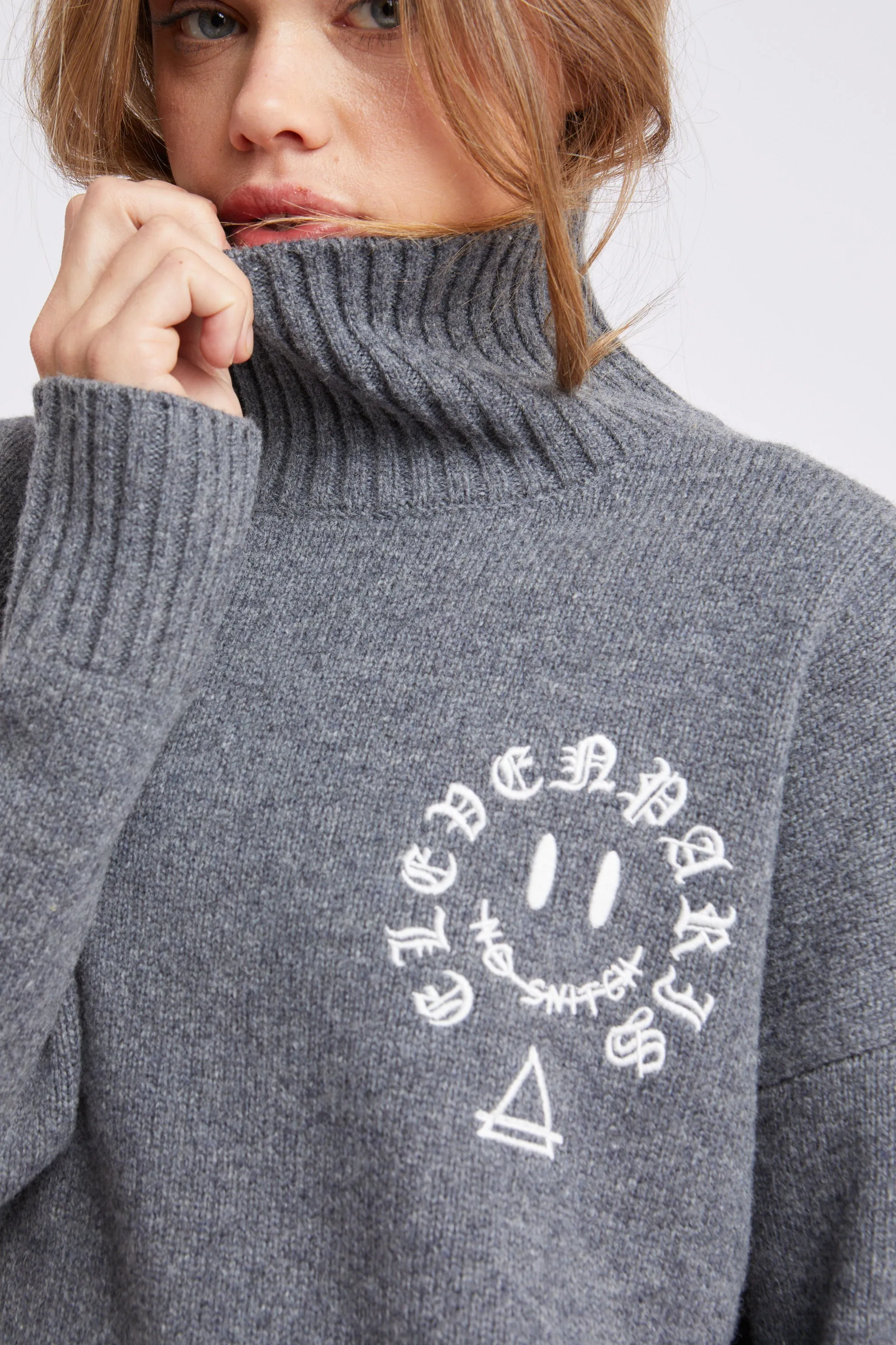 Macao Gris sold by Eleven Paris