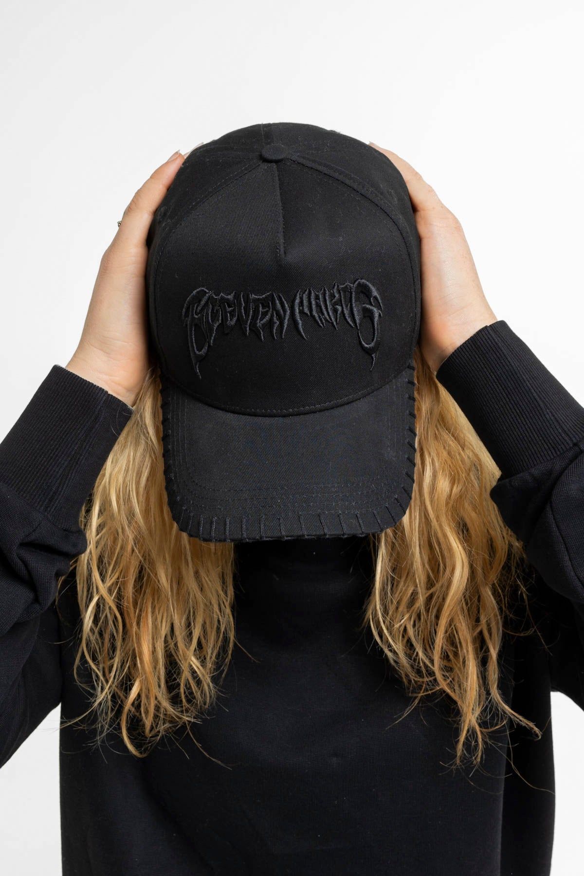 Linoy Black sold by Eleven Paris product image thumbnail 4