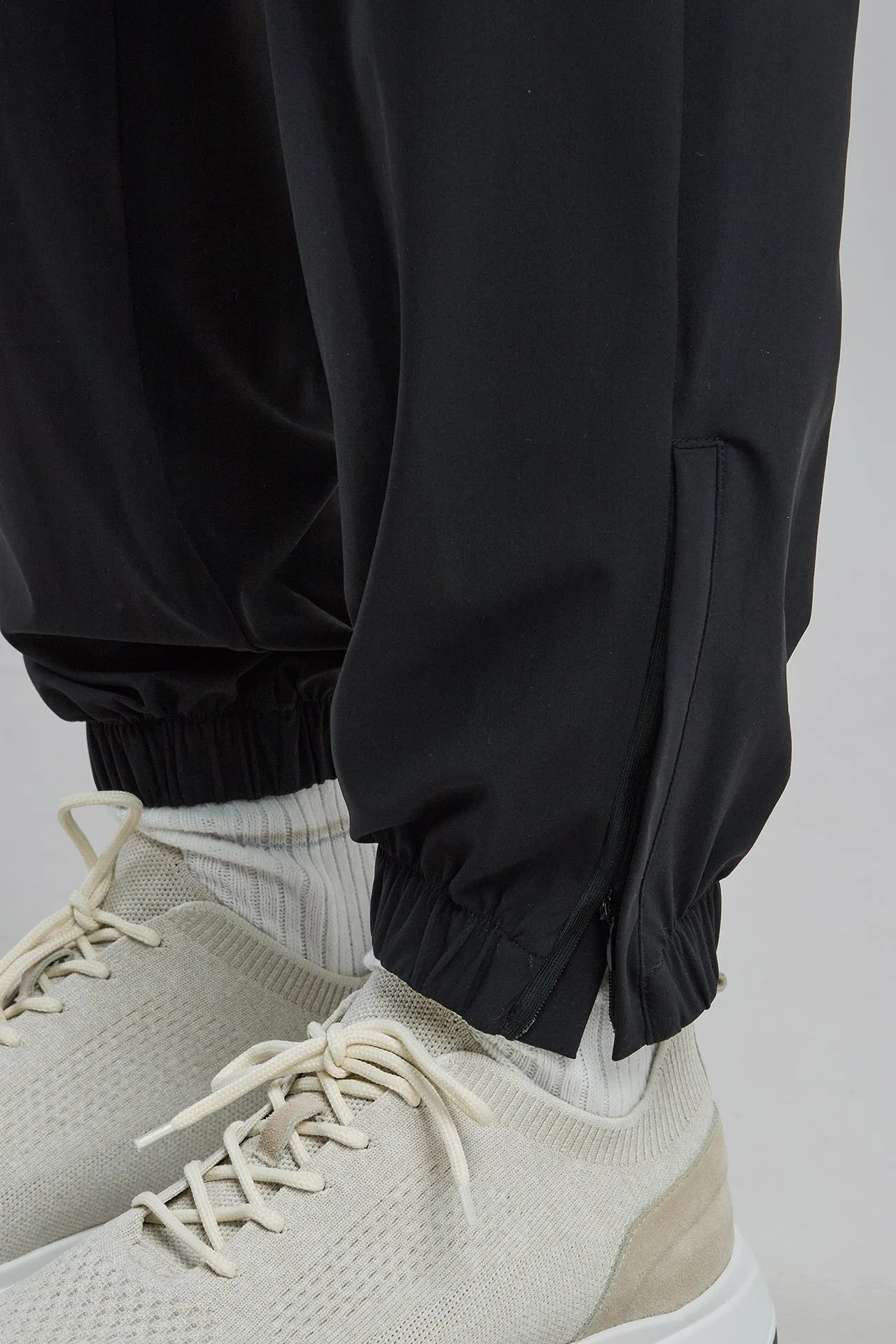 PLAIN POLYAMIDE ELASTANE TROUSERS sold by Eleventy product image thumbnail 5