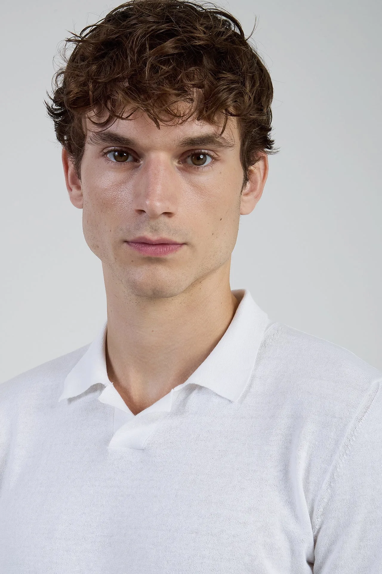 Linen and Cotton Knitted Polo Shirt - Bowling Collar | Eleventy sold by Eleventy product image thumbnail 4