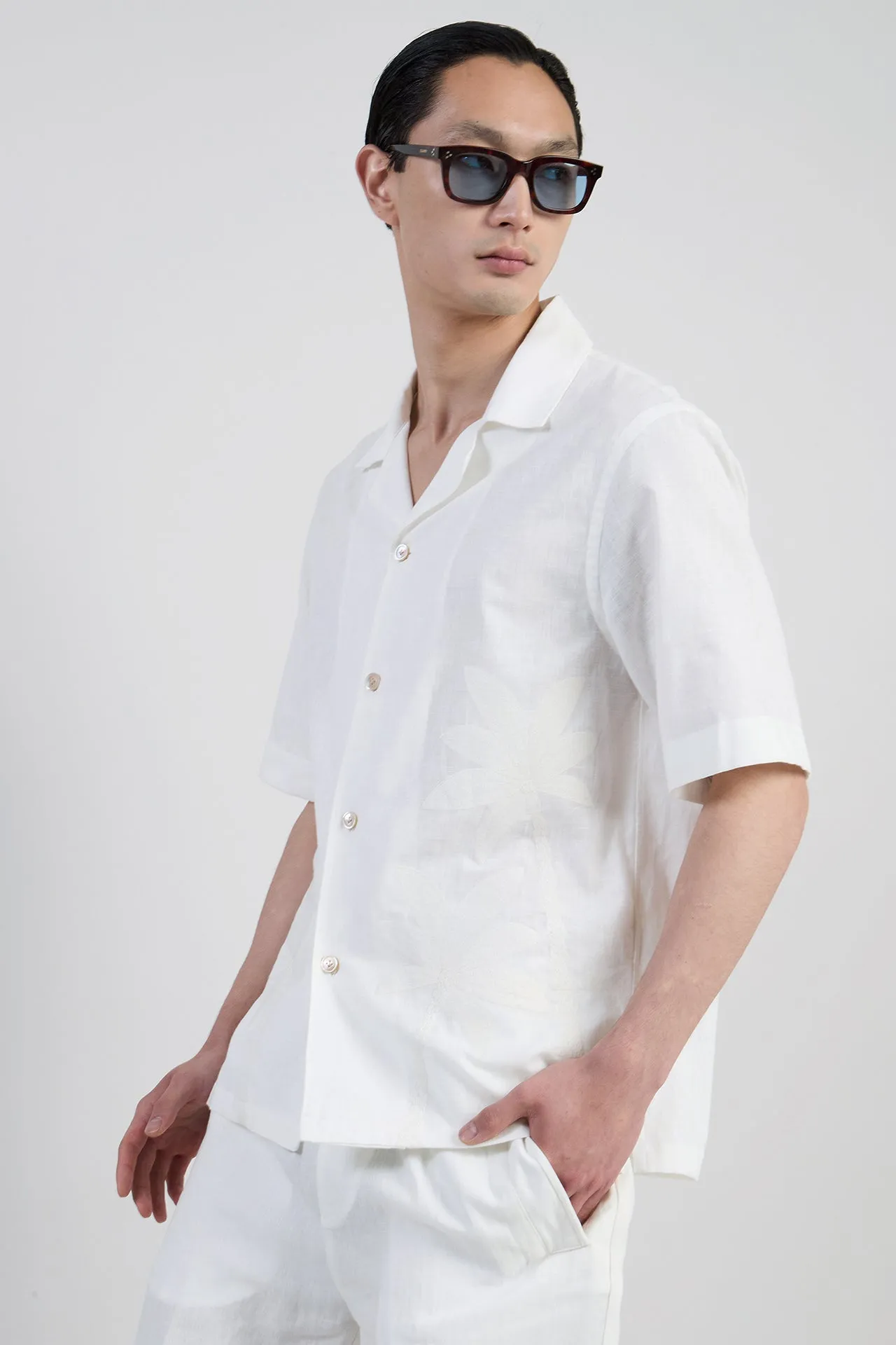 Embroidered Cotton Shirt with Bowling Collar | Eleventy sold by Eleventy product image thumbnail 2