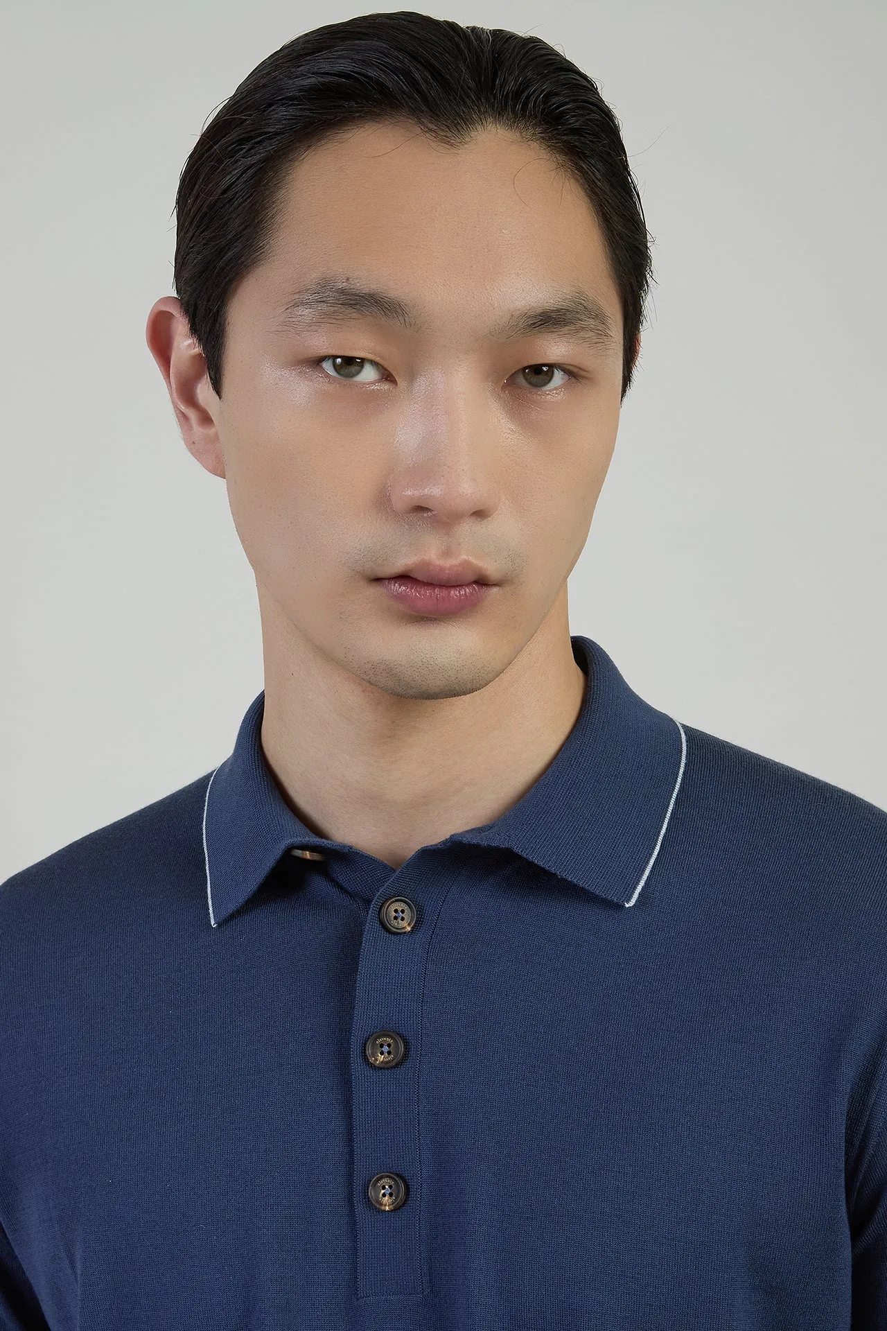 14 Micron Merino Wool Long-Sleeve Knitted Polo Shirt | Eleventy sold by Eleventy product image thumbnail 4