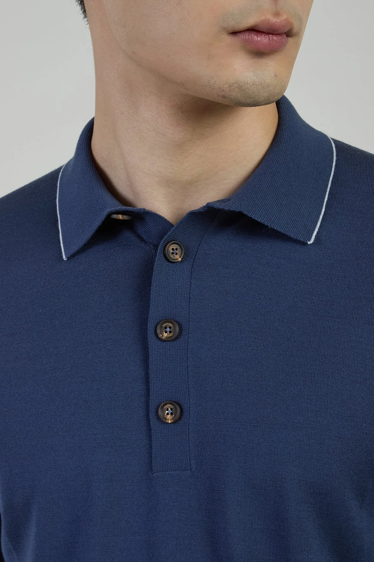 14 Micron Merino Wool Long-Sleeve Knitted Polo Shirt | Eleventy sold by Eleventy product image thumbnail 5