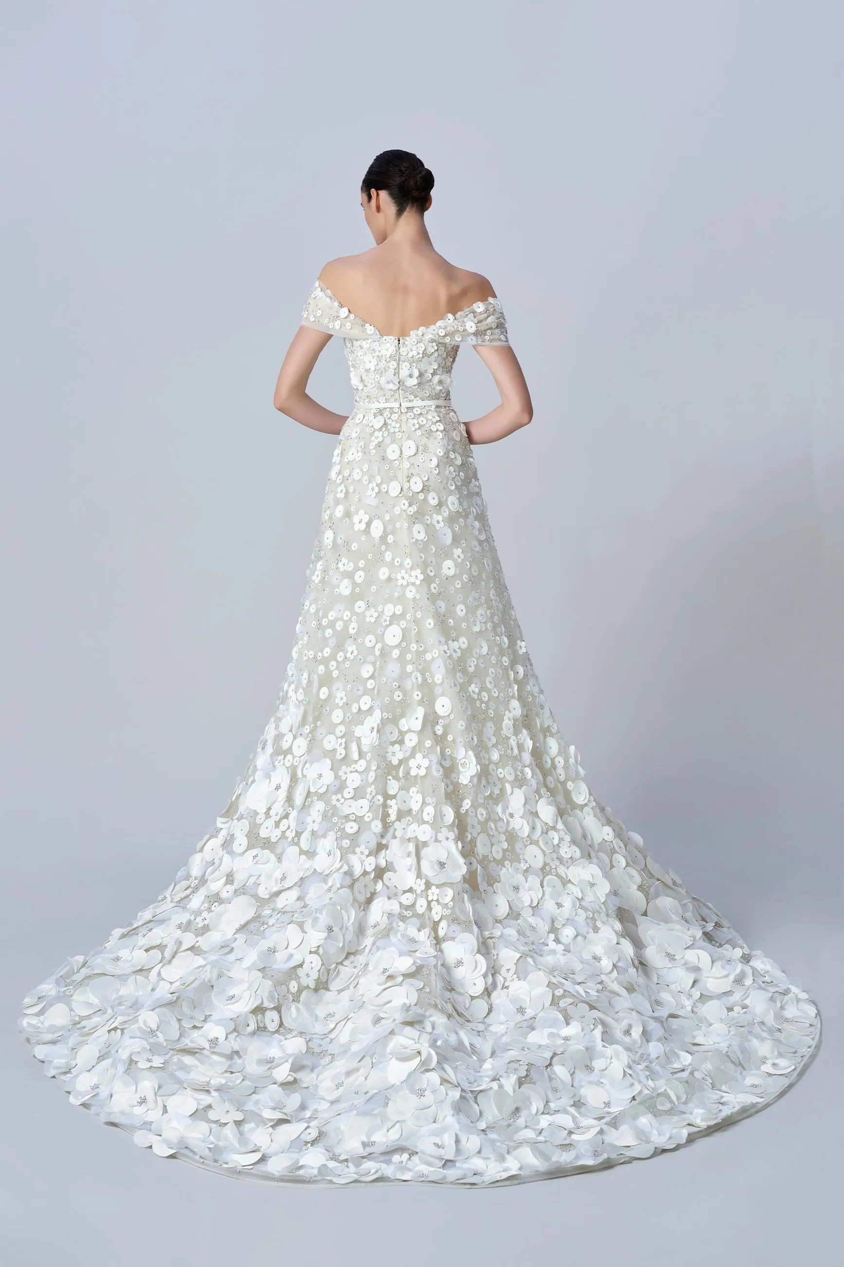 LOOK 15 sold by Elie Saab product image thumbnail 3