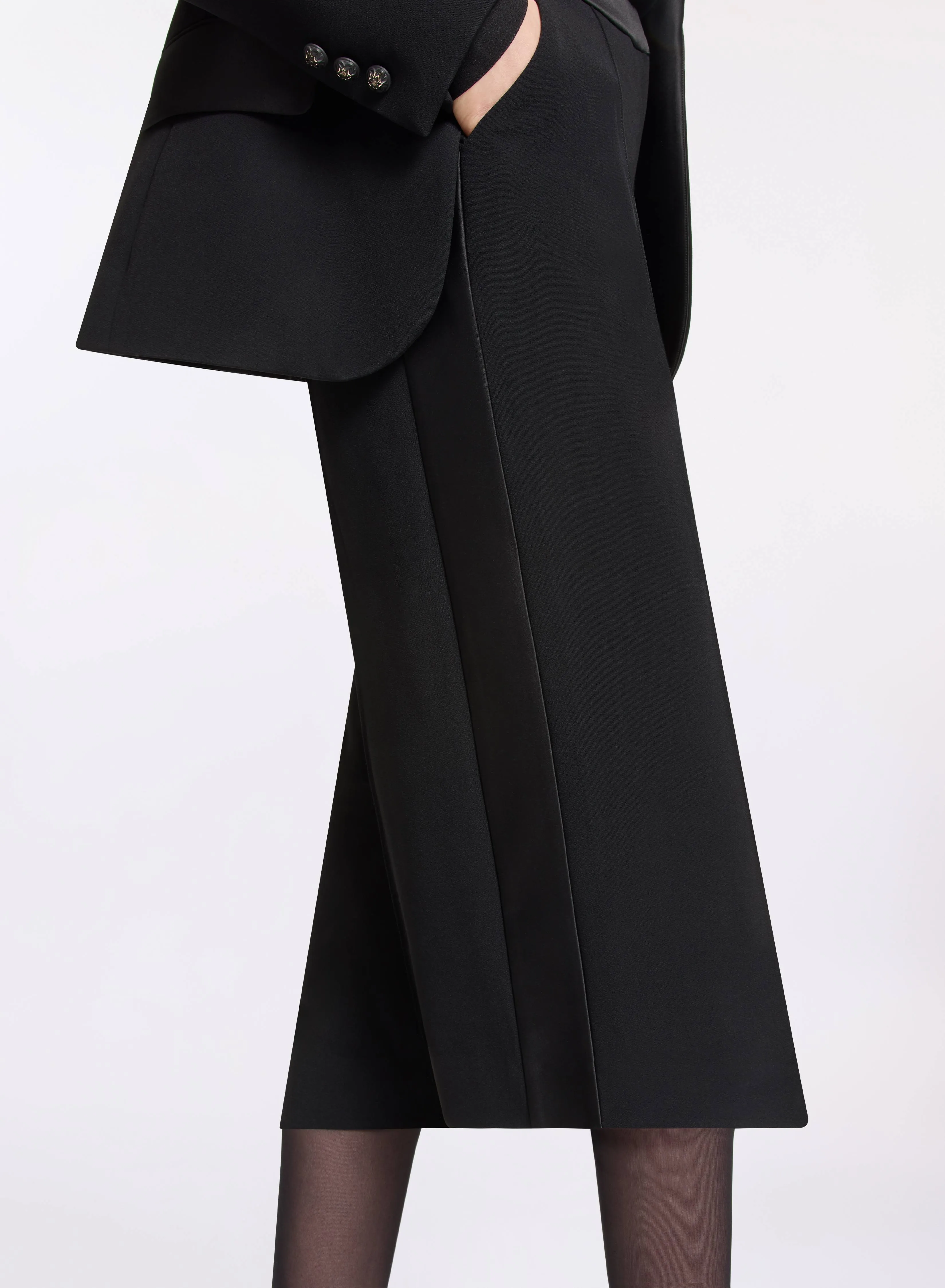 Cady and Satin Cropped Pants sold by Elie Saab product image thumbnail 3