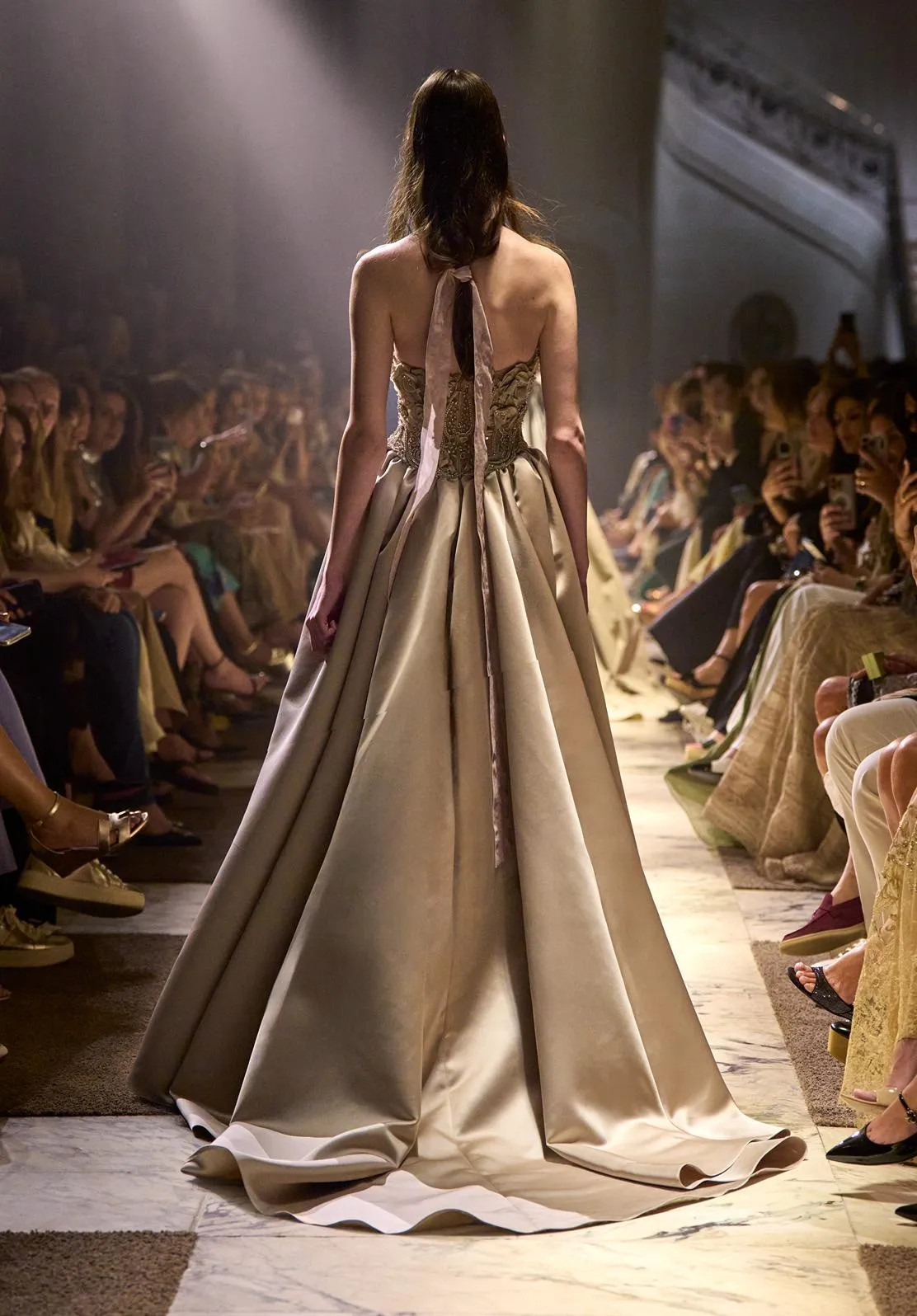 Look 53 sold by Elie Saab product image thumbnail 2