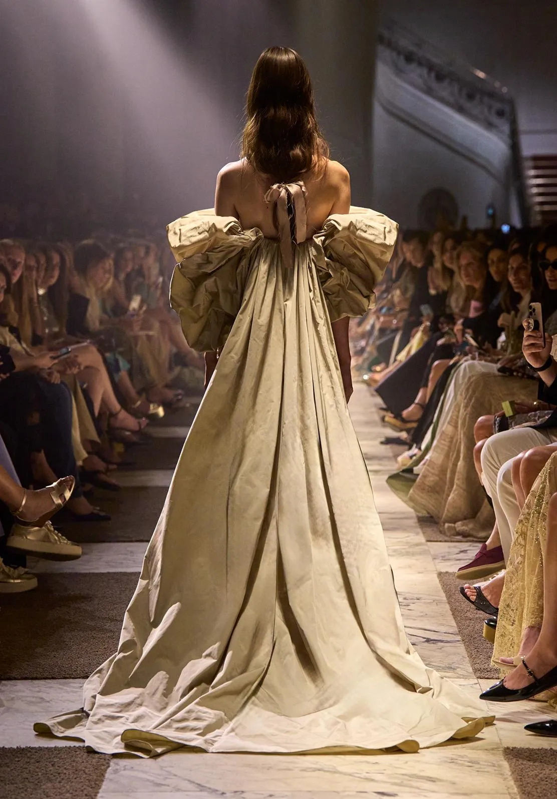 Look 52 sold by Elie Saab product image thumbnail 2